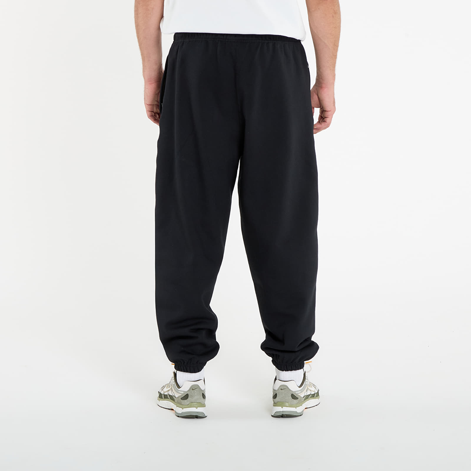 Sweatpants Nike Solo Swoosh Men's Cuffed Fleece Pants Black/ Black/ White