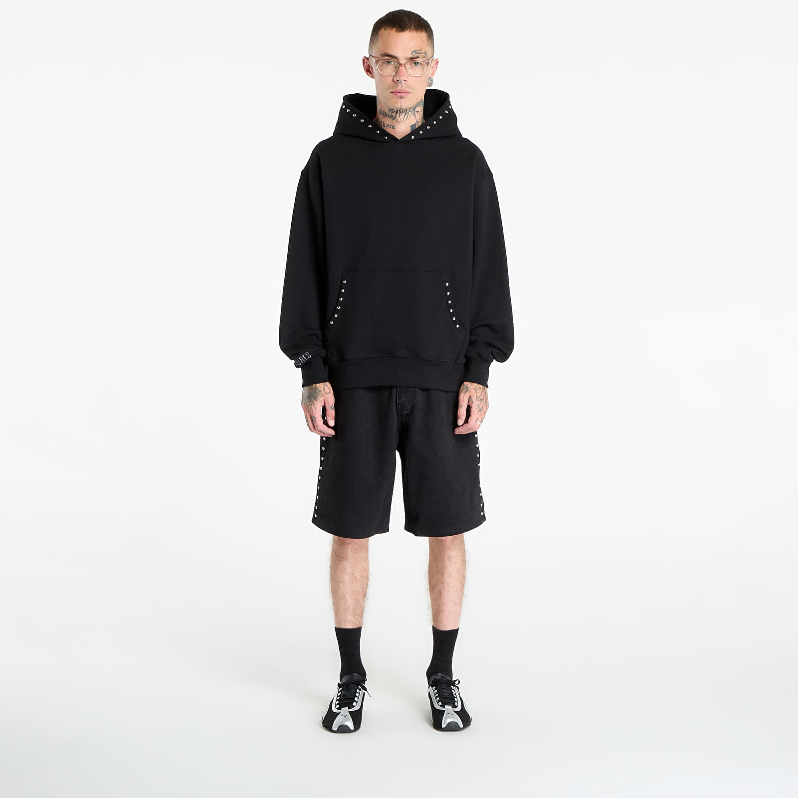 Sweatshirts til mænd PLEASURES Daft Club Lucky Studded Hoodie Black