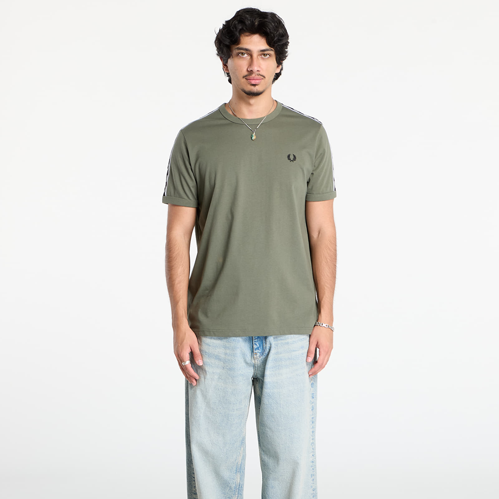 T-shirts til mænd FRED PERRY Contrast Tape Ringer T-Shirt Lrlwrthgreen/ Blk
