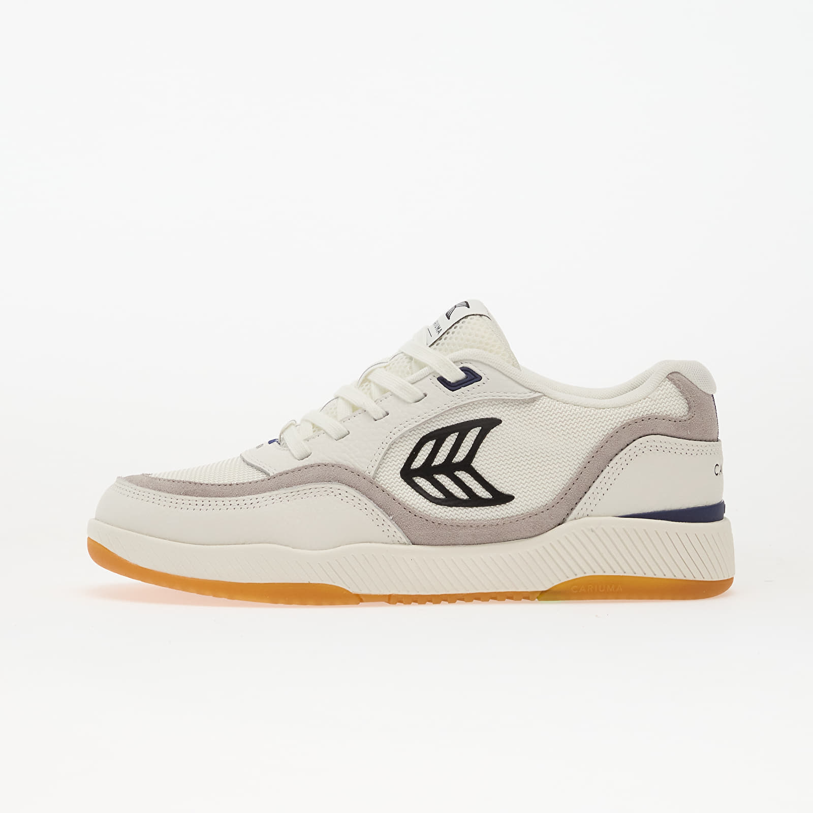 Men's sneakers and shoes Cariuma M Uba Pro White