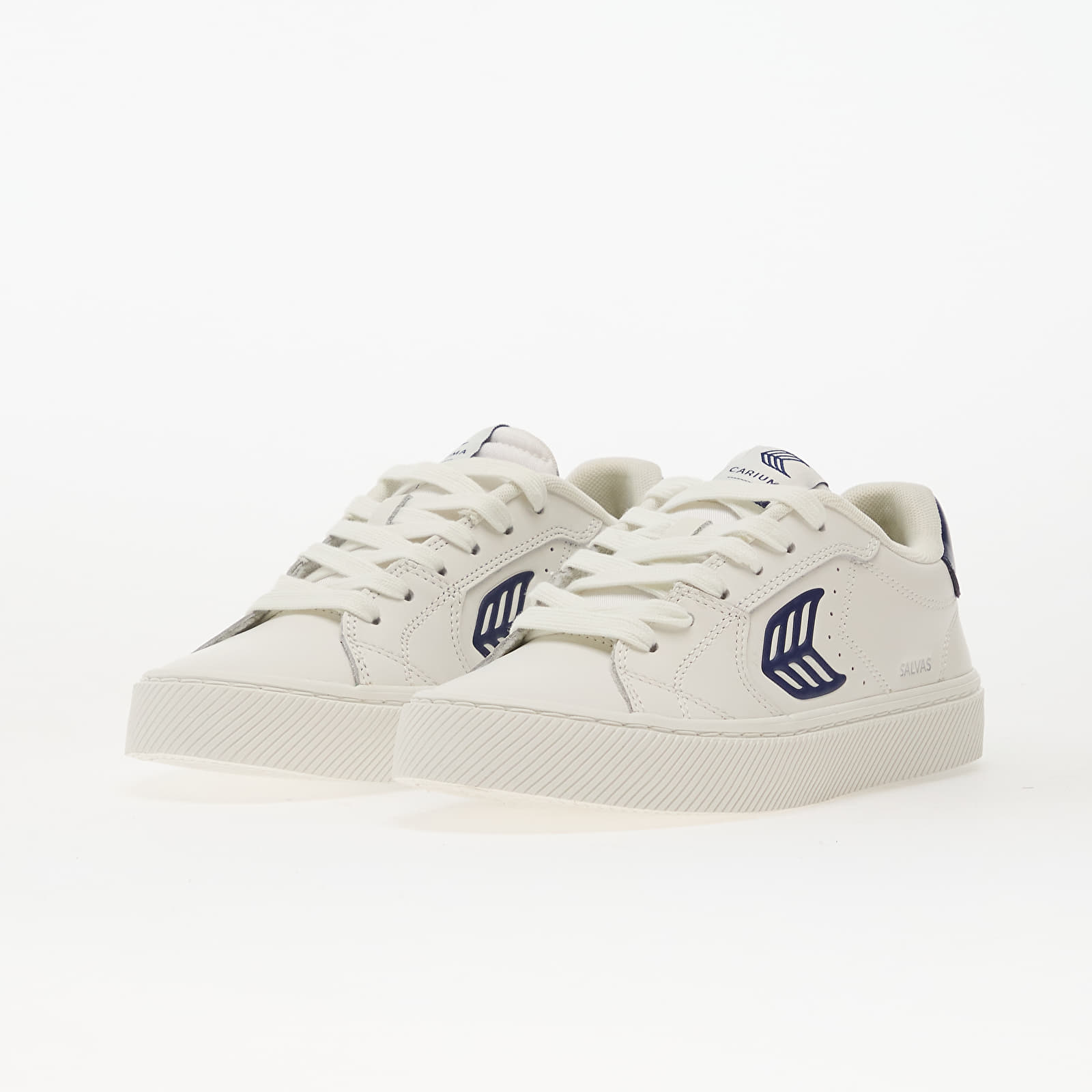 Men's sneakers and shoes Cariuma M Salvas White/ Bright Navy