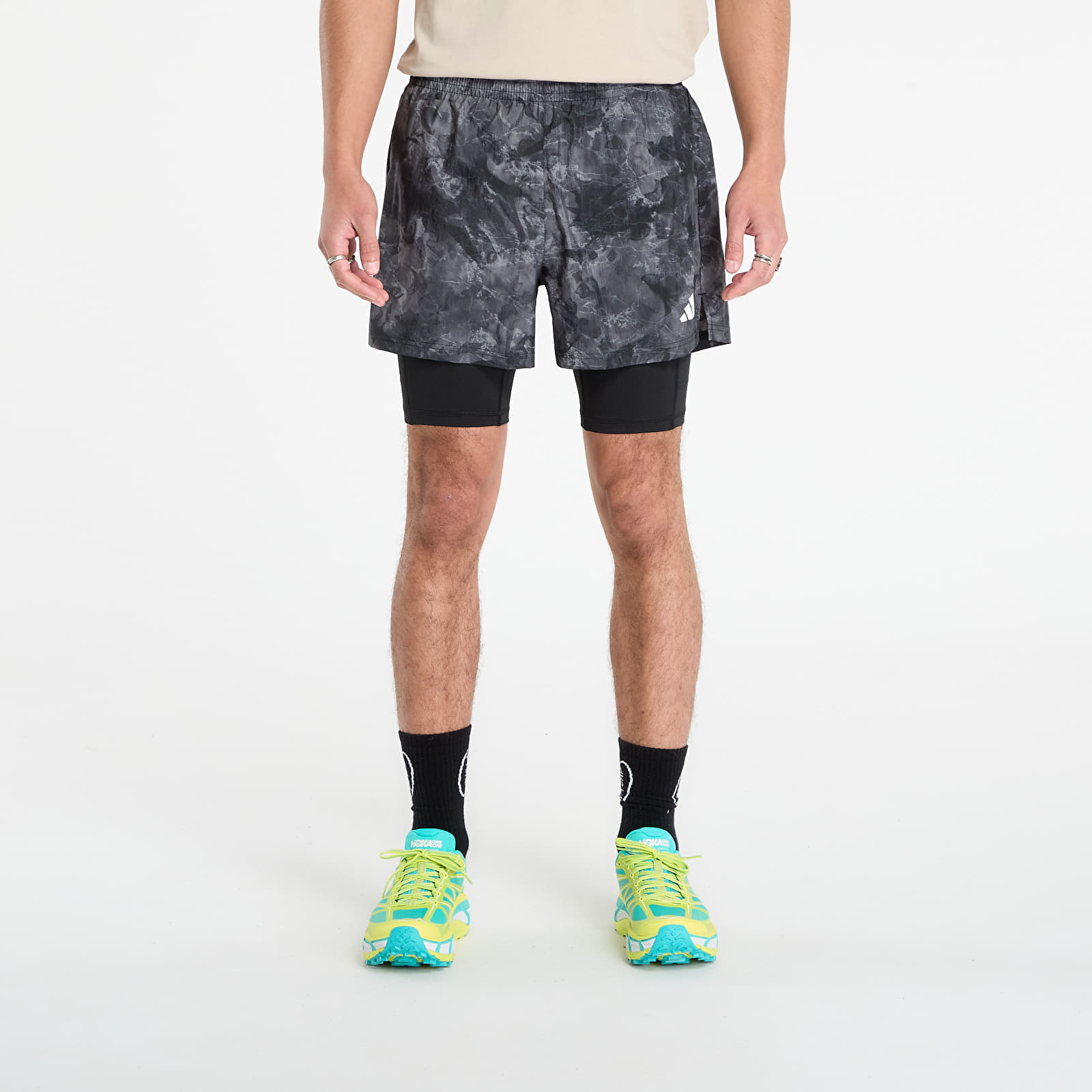 Shorts adidas Own The Run Spray Dye 2-In-1 Short Grey Four/ Black XL