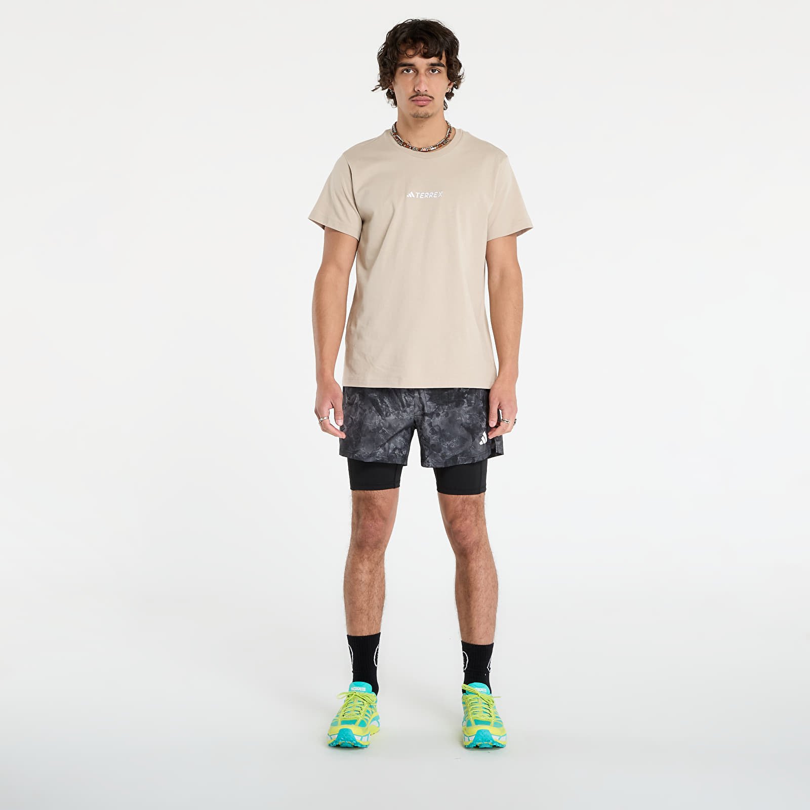 Мужские шорты adidas Own The Run Spray Dye 2-In-1 Short Grey Four/ Black