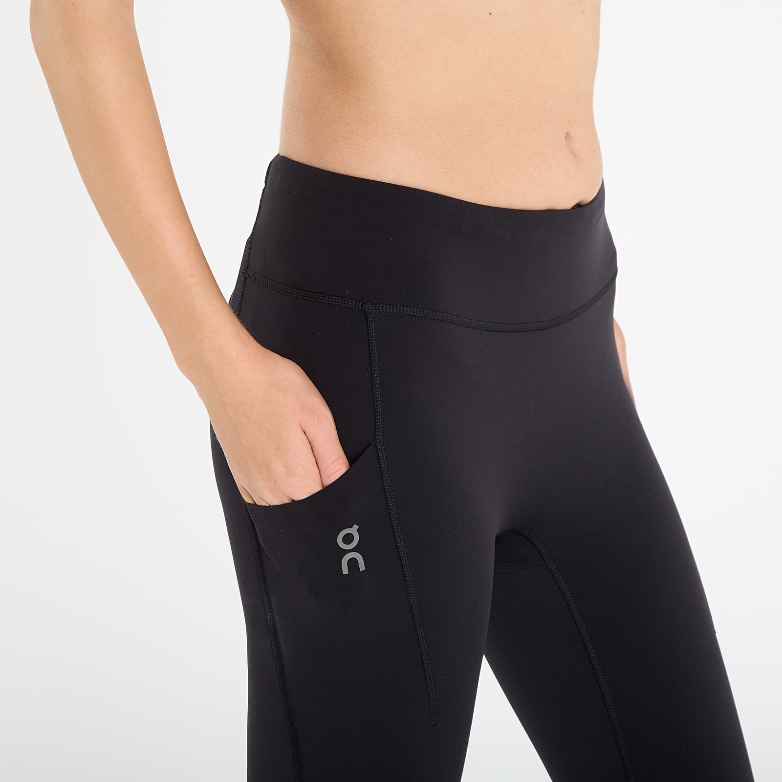 Sieviešu legingi On Performance Tights 7/8 Black