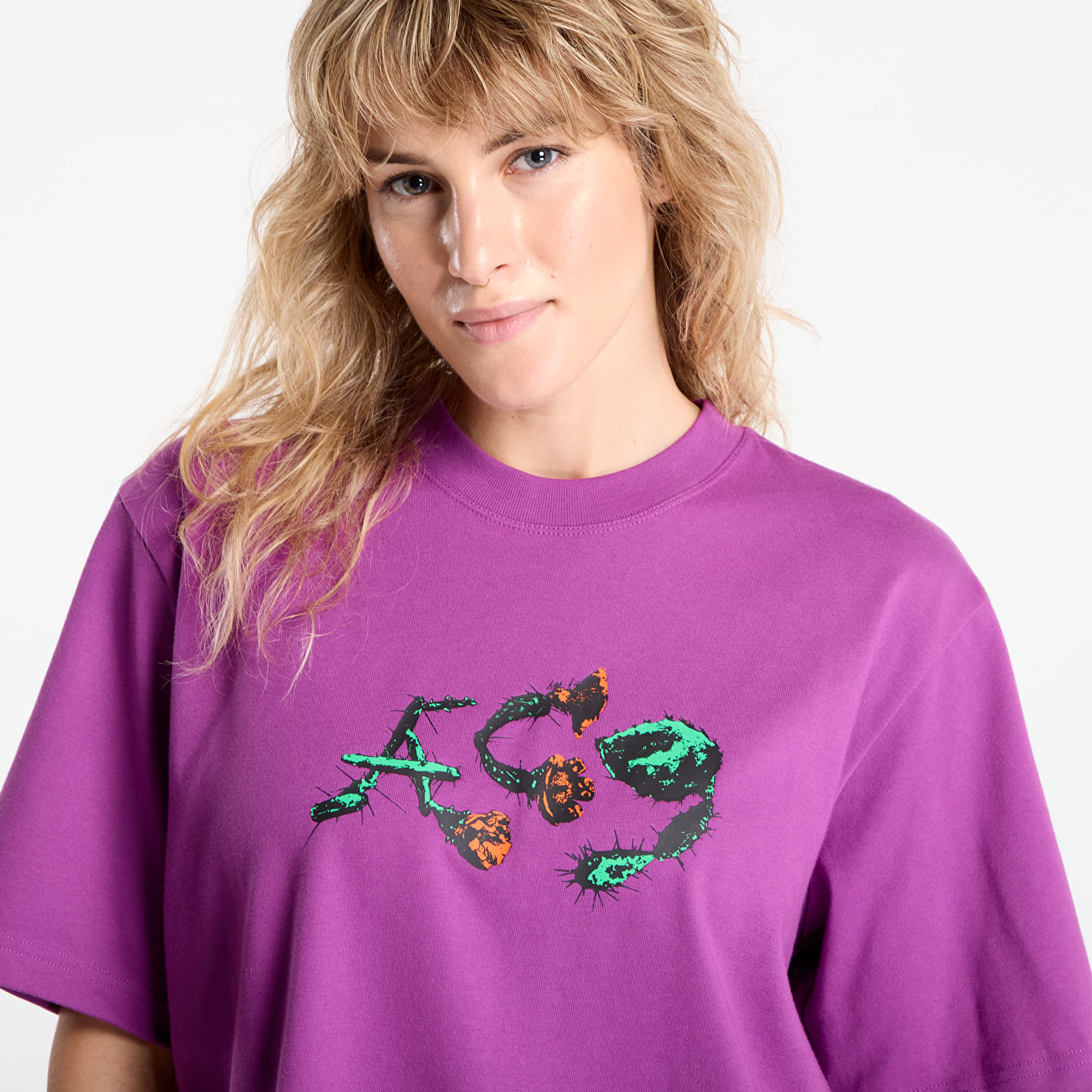 T-Shirts Frau Nike ACG Women's Graphic T-Shirt Bold Berry
