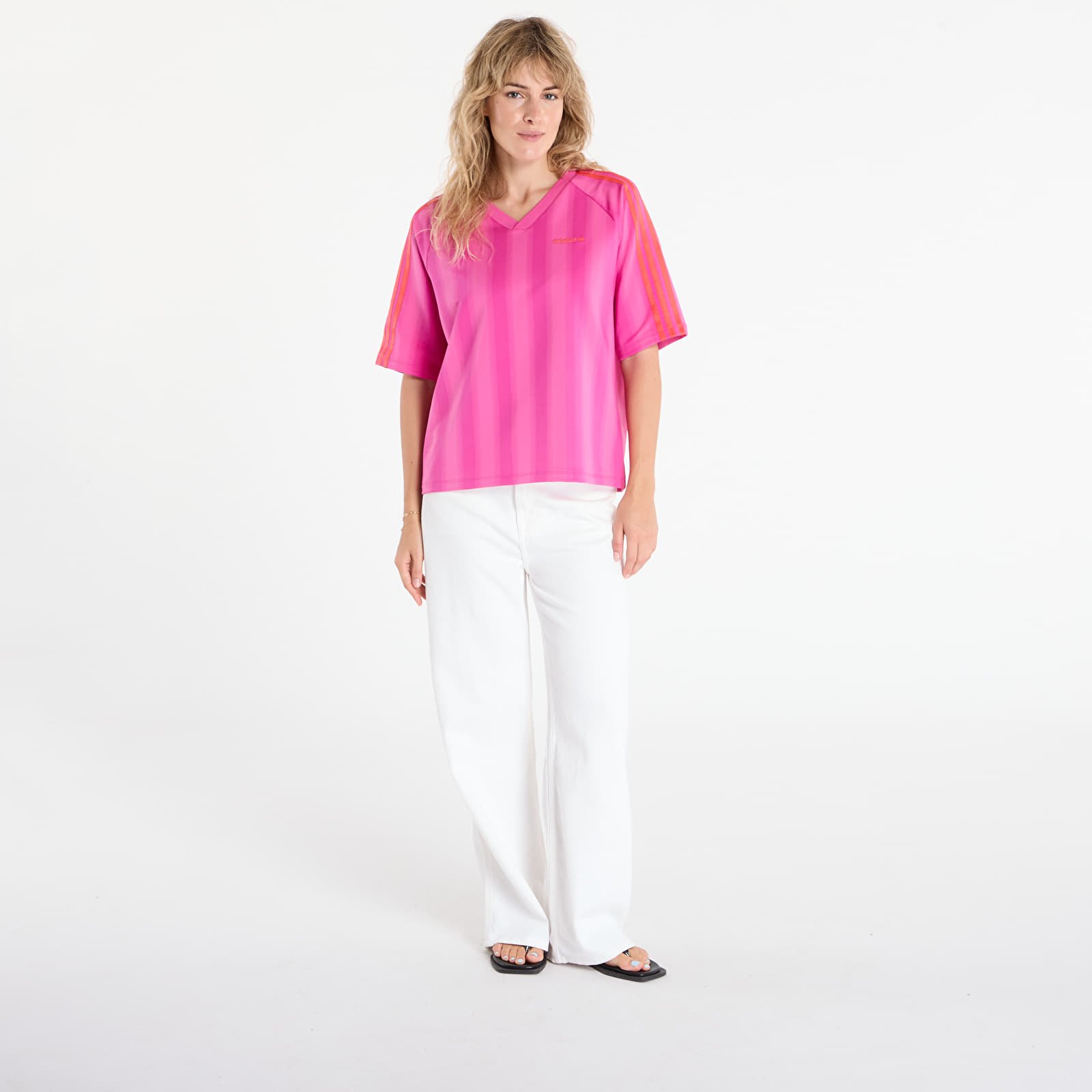 Sieviešu T-krekli adidas Linear Tee Semi Lucid Fuchsia