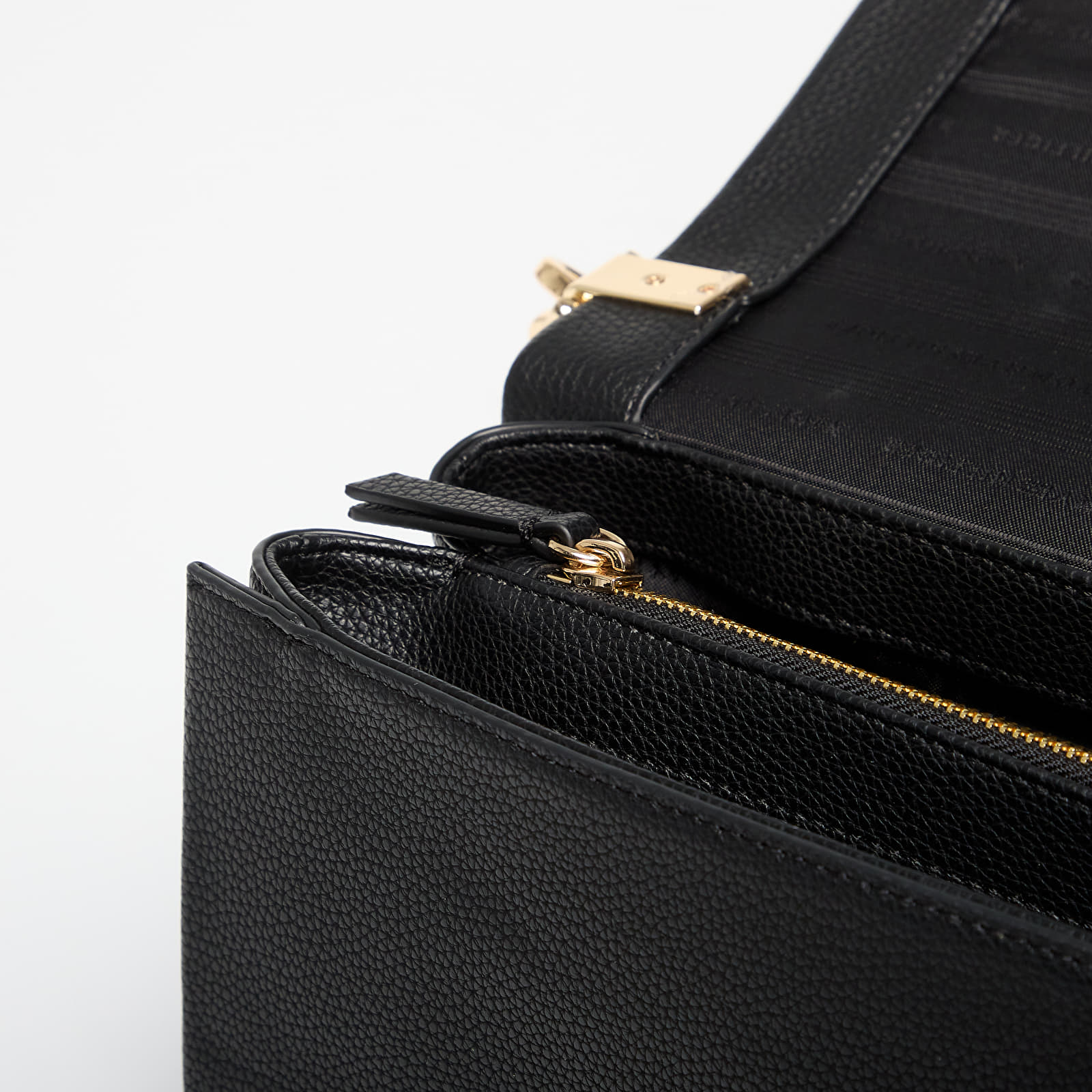 Kabelky Tommy Hilfiger Her Med Crossover Black