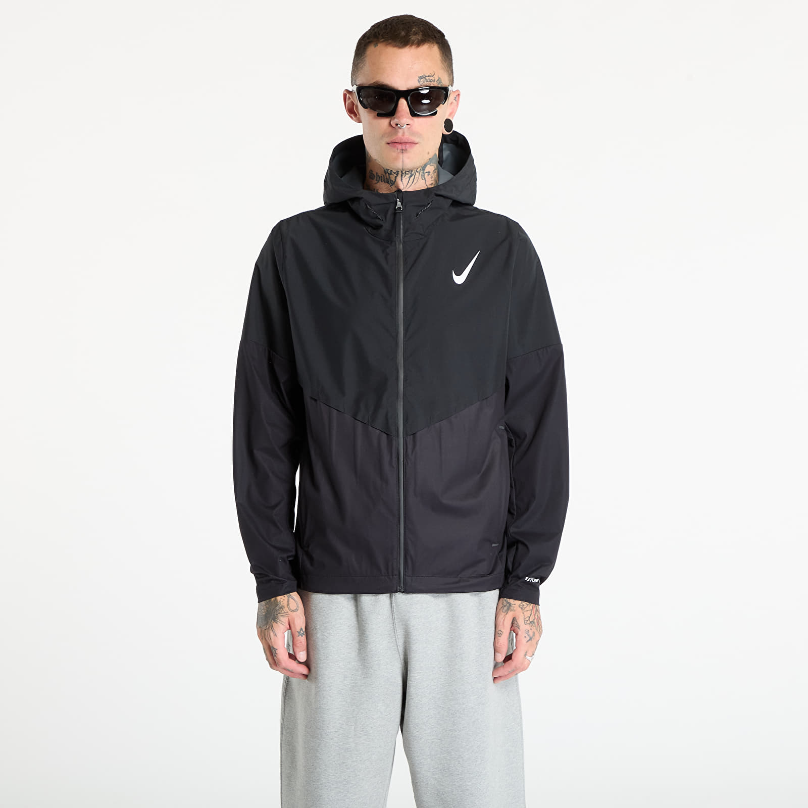 Pánské bundy Nike AeroSwift Men's Storm-FIT Aerogami Running Jacket Black/ Summit White