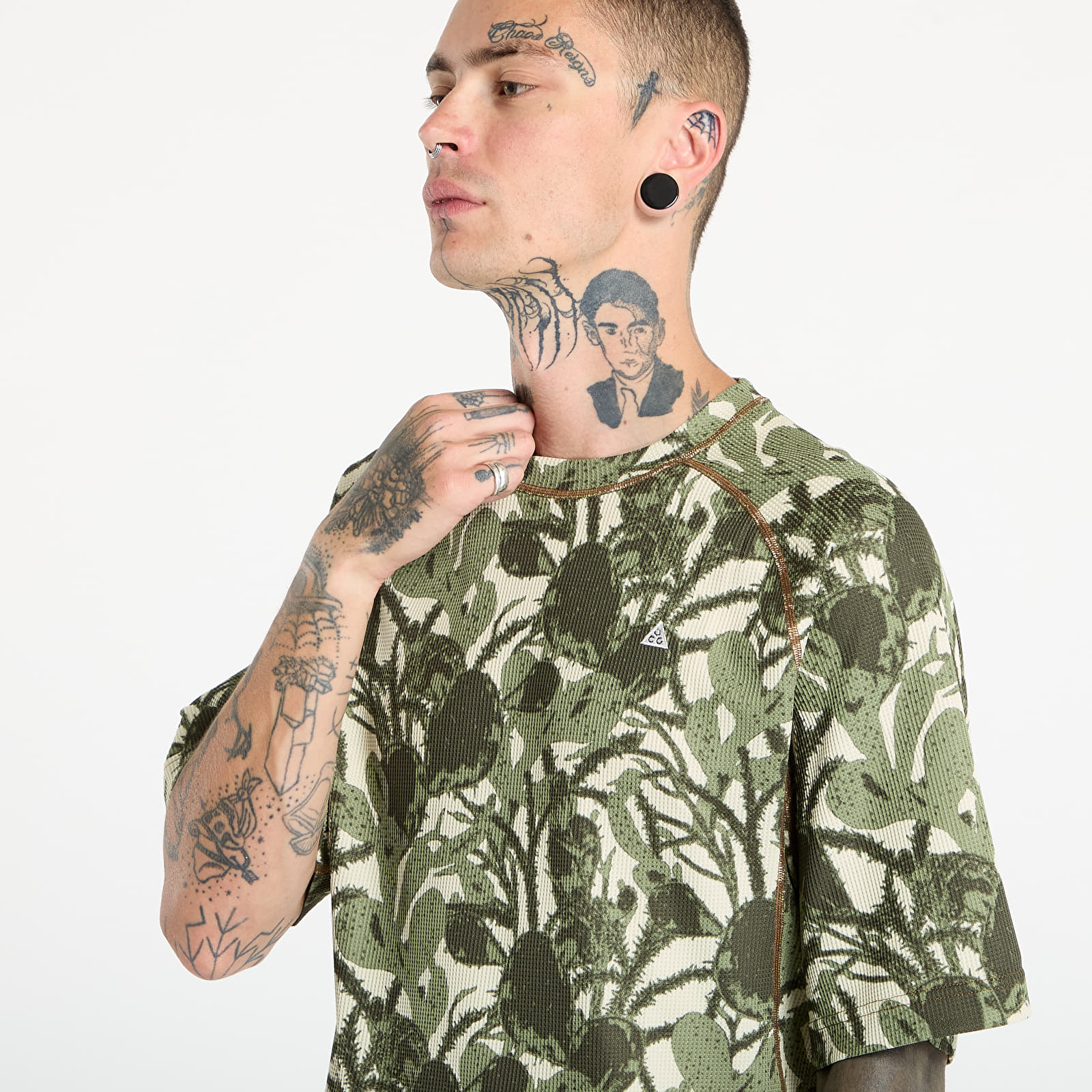 Muške majice kratkih rukava Nike ACG "Chinati" Men's Dri-FIT ADV Short-Sleeve Top Lt Khaki/ Cargo Khaki/ Summit White