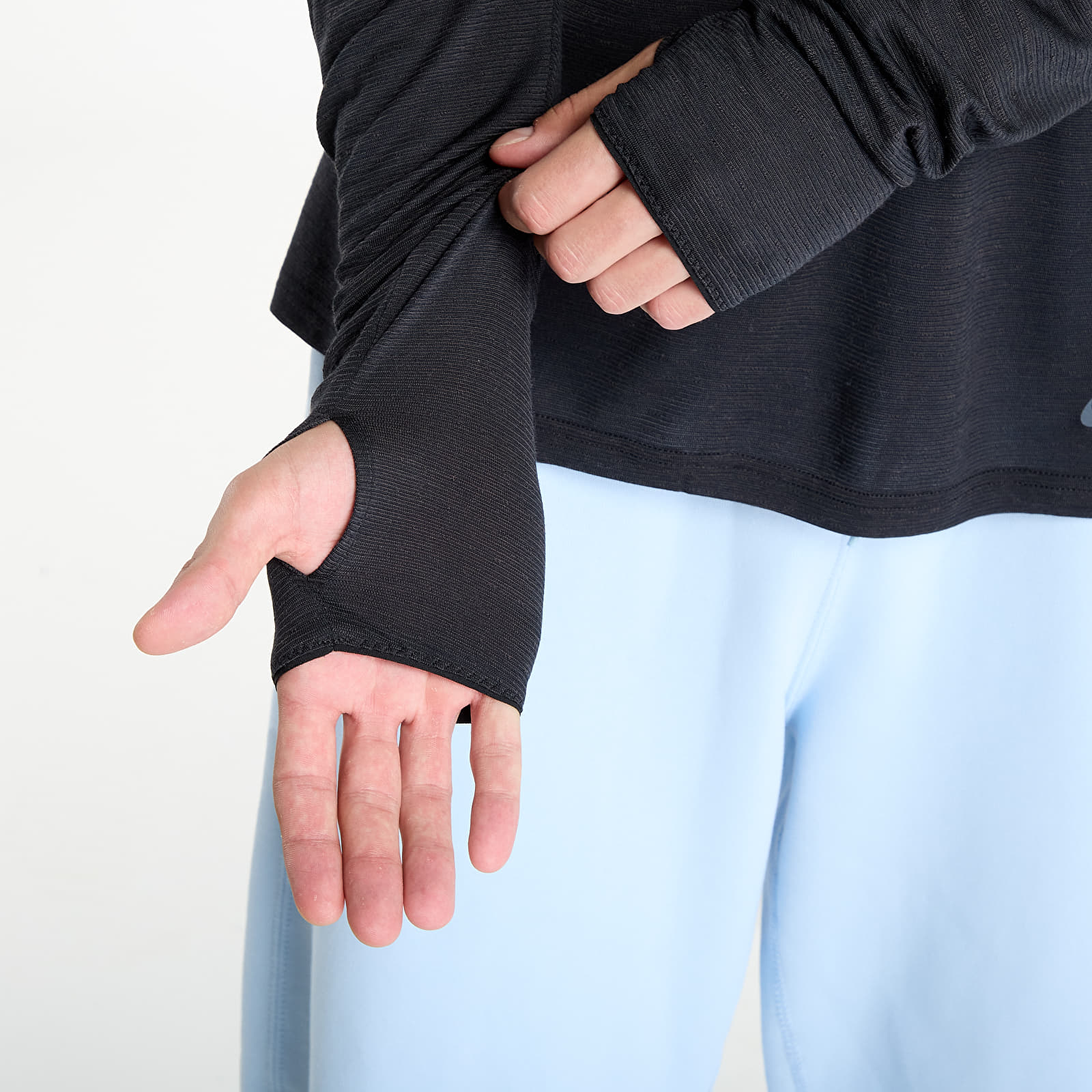 T-shirts för män Nike Run Wool Men's Dri-FIT ADV Long-Sleeve Running Top Black/ Anthracite
