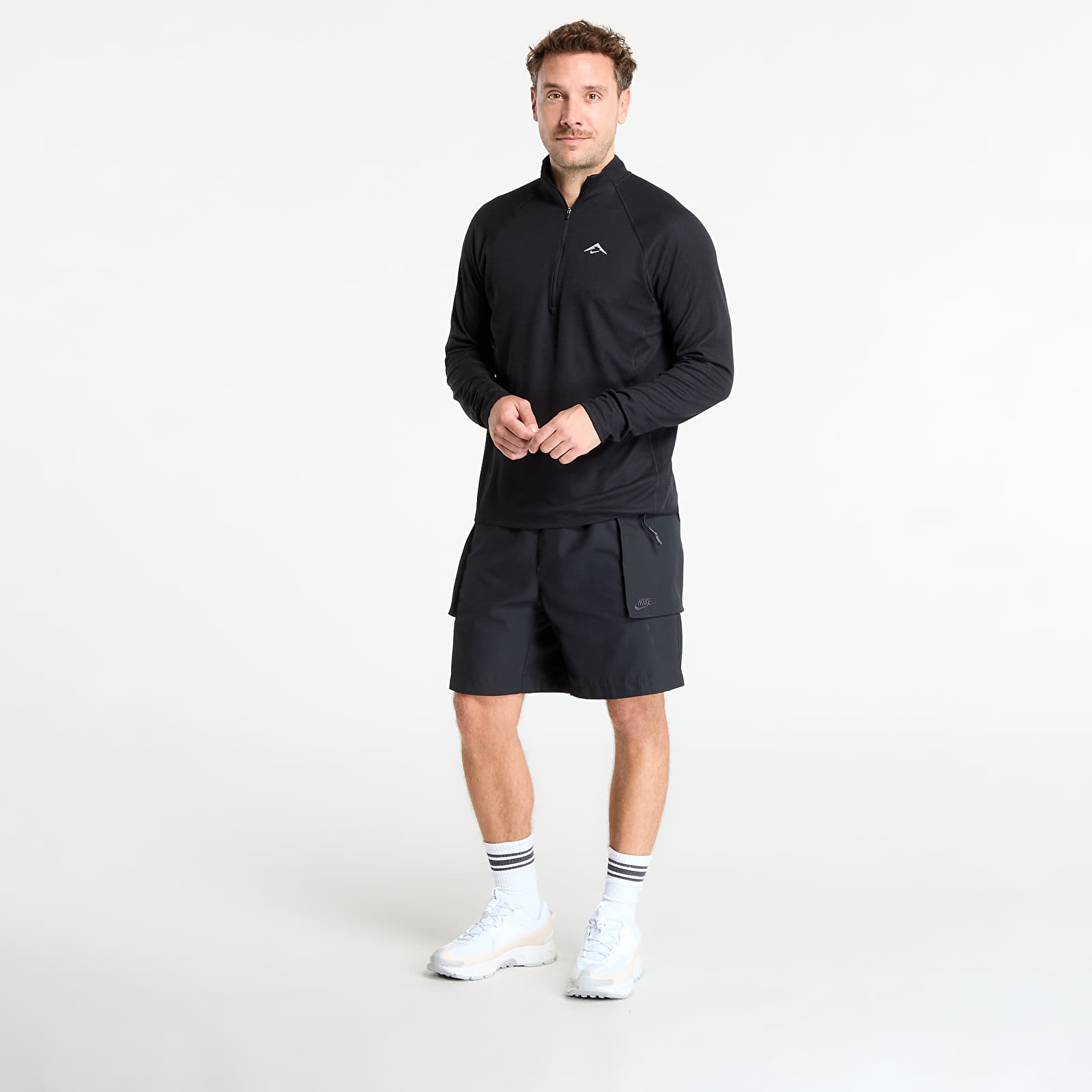 Pánske tričká Nike Trail Men's Dri-FIT 1/2-Zip Mid Layer Top Black/ Summit White