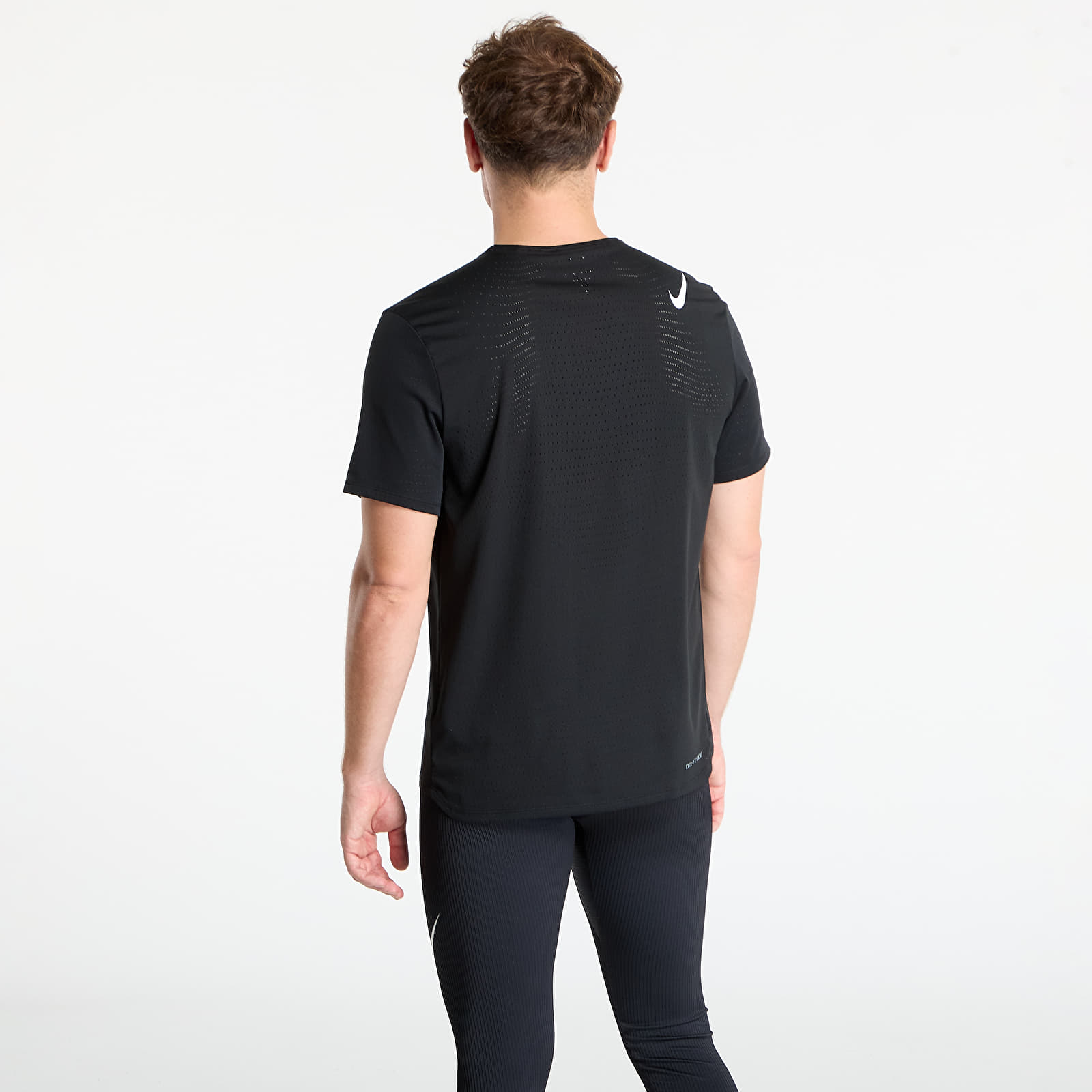 T-shirts för män Nike AeroSwift Men's Dri-FIT ADV Short-Sleeve Running Top Black/ Summit White