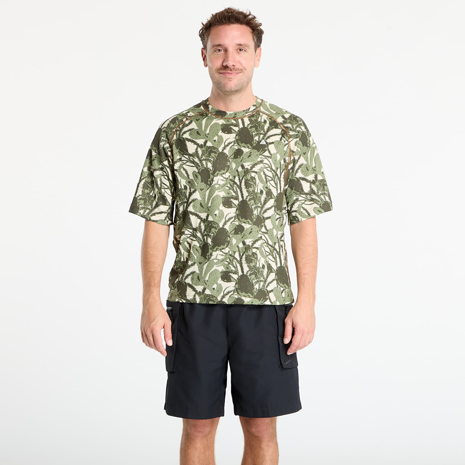 T-shirt Nike ACG "Chinati" Men's Dri-FIT ADV Short-Sleeve Top Lt Khaki/ Cargo Khaki/ Summit White L