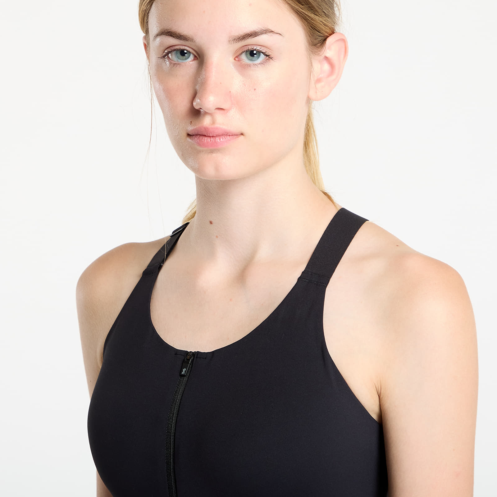 Sieviešu krūšturi On Endurance Bra Zip Black
