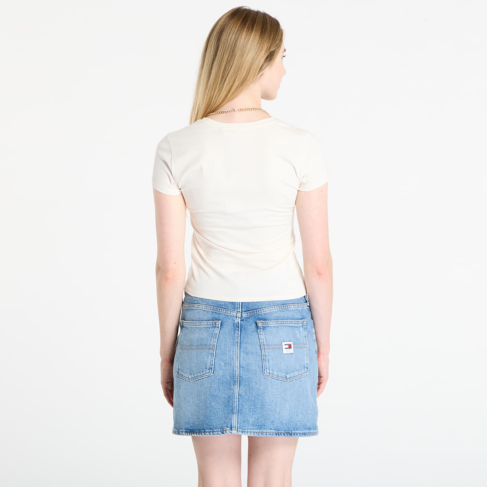 T-shirts  GUESS Ss Tini Boots Espresso R5 Tee Beige