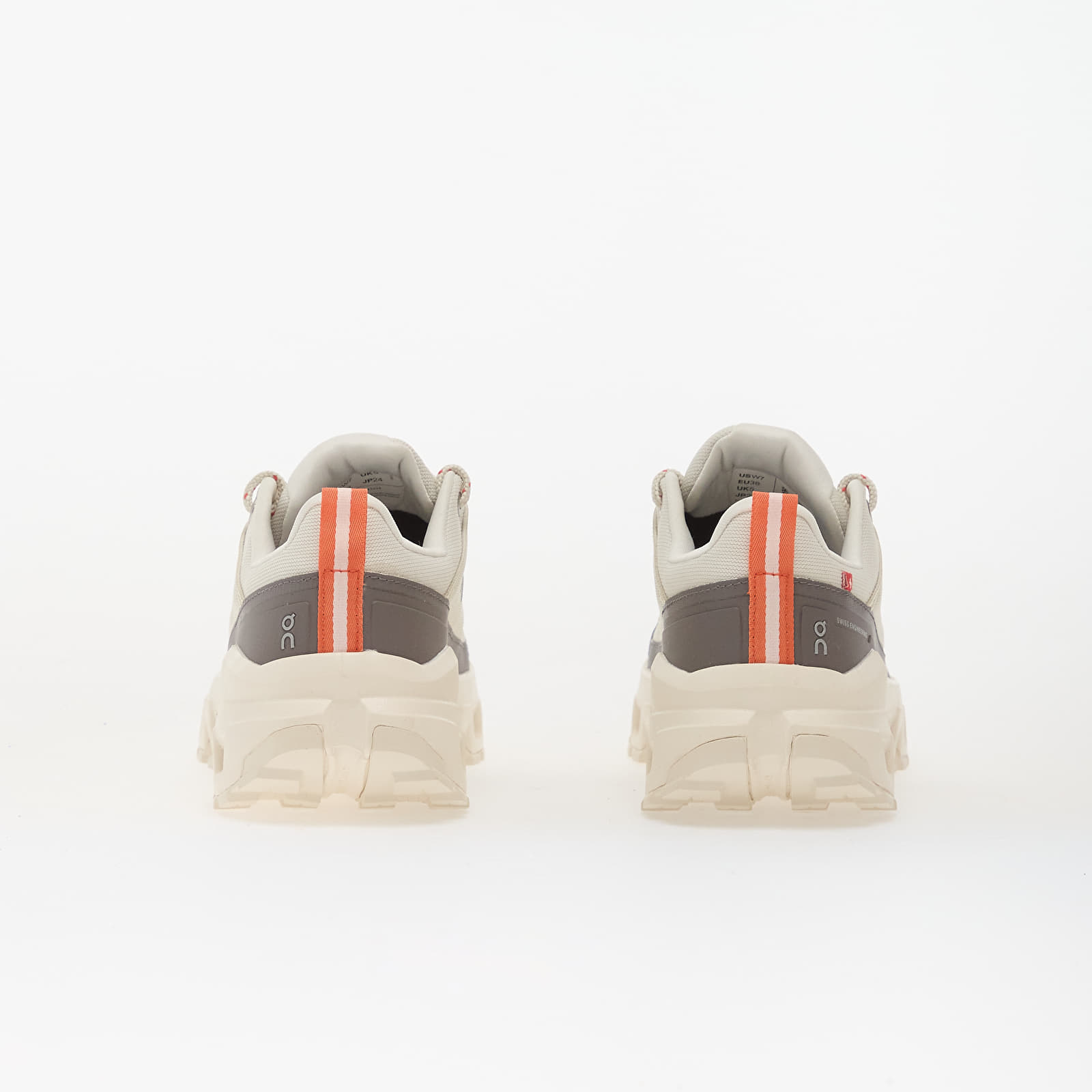 Încălțăminte și sneakerși pentru femei On W Cloudrock Low Wp Ivory/ Ivory