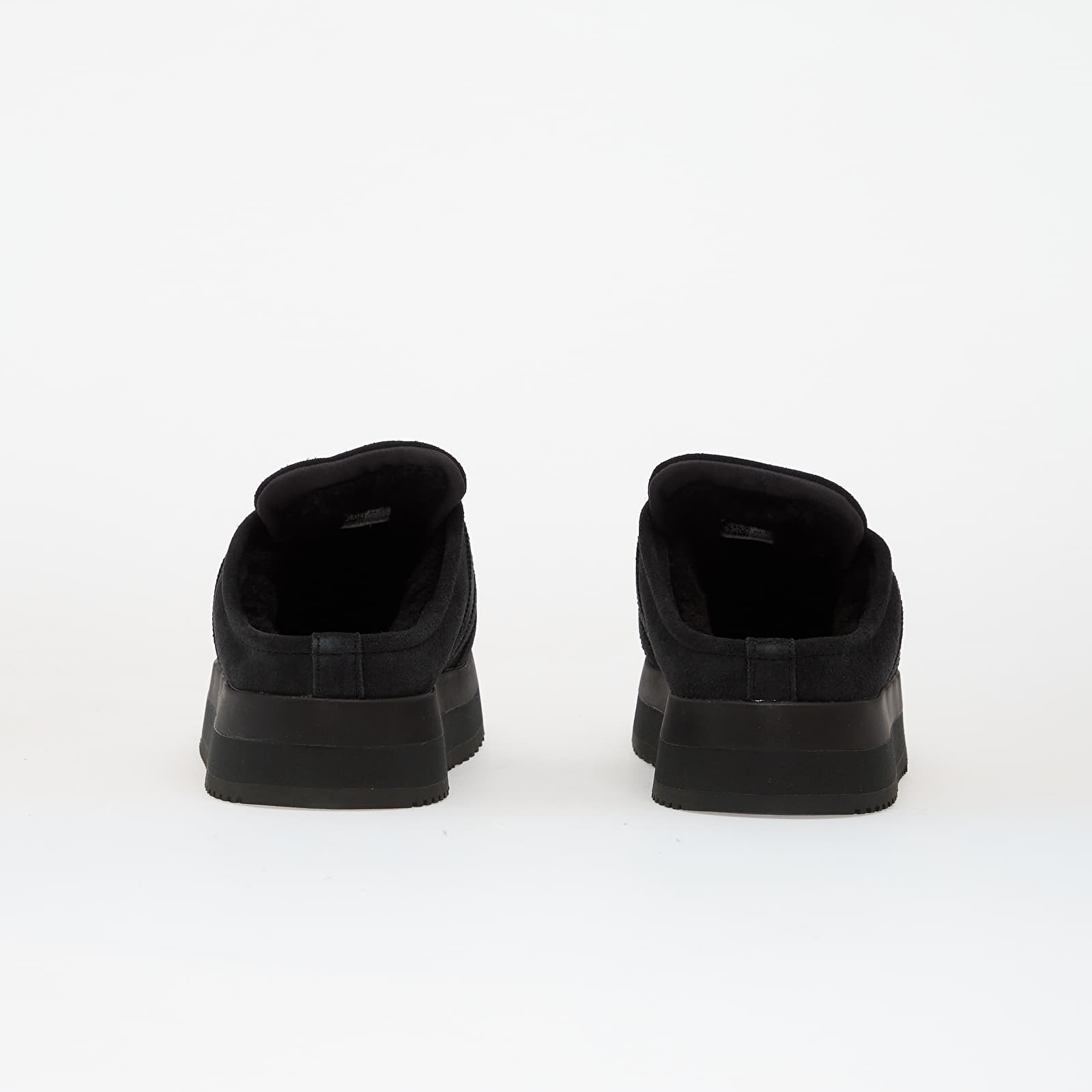 Dámské tenisky a boty adidas Campus 00s Wtr Lo W Core Black/ Core Black/ Carbon