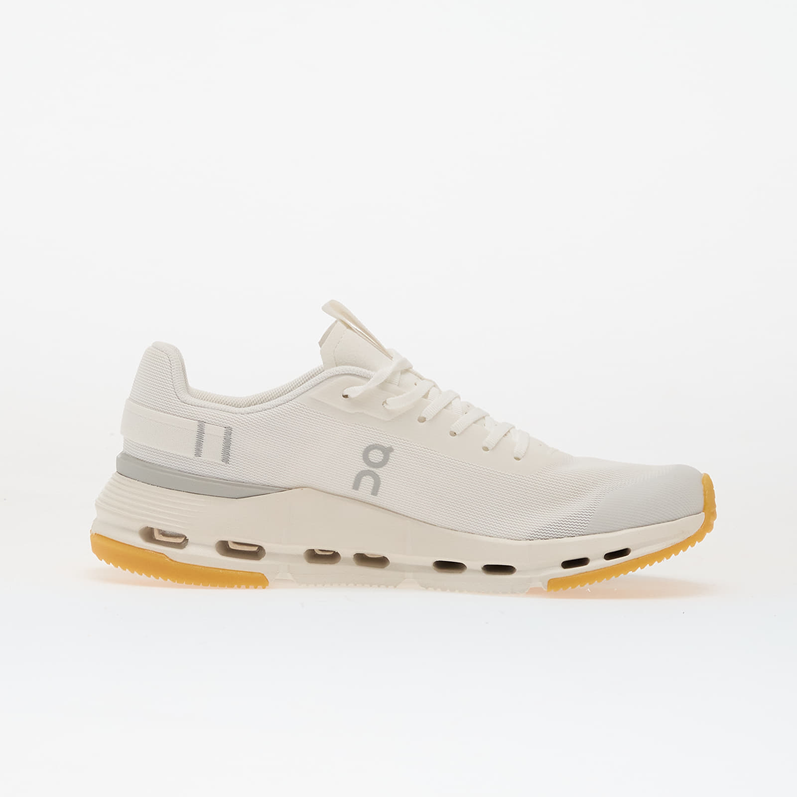 Sneakers On W Cloudnova Form 2 White/ Ivory EUR 40