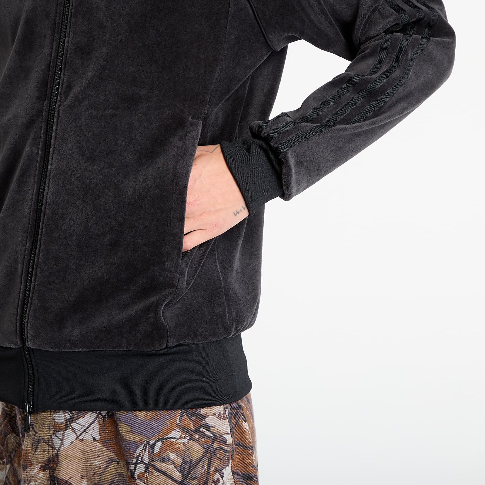 Pánske mikiny adidas SST Adicolor Velour Track Top Black