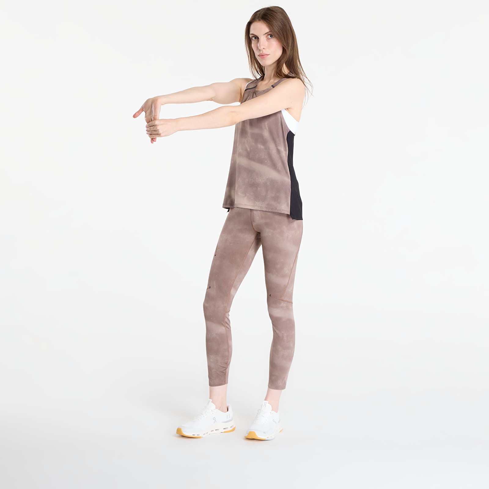 Γυναικεία κολάν On Performance Tight 7/8 AOP Cinder