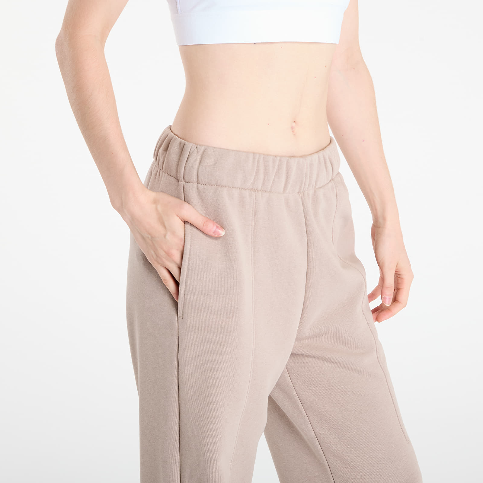 Γυναικείες φόρμες On Club Pants Brown