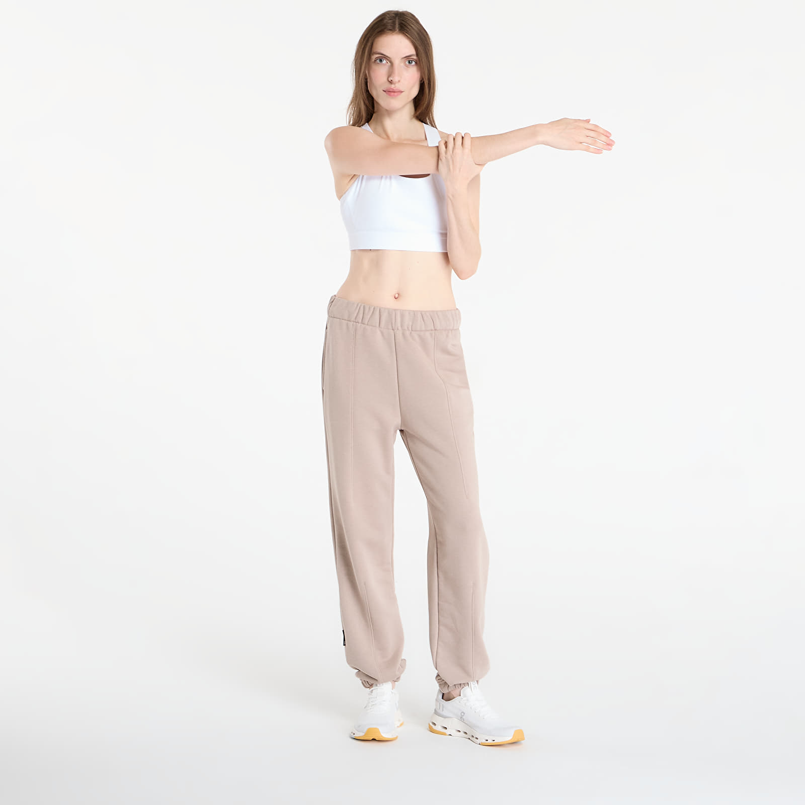 Γυναικείες φόρμες On Club Pants Brown