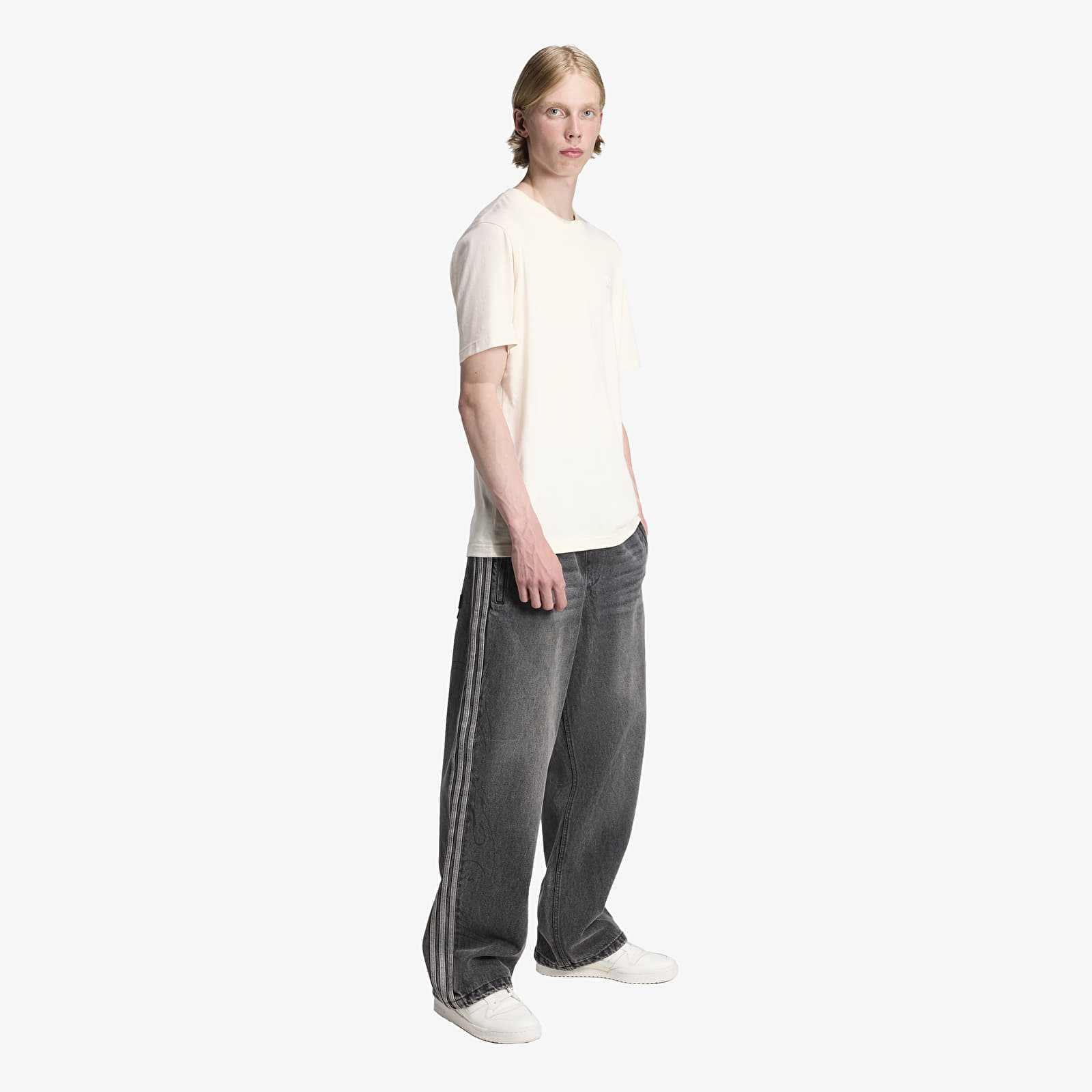 Byxor för män adidas ADILENIUM SEASON 4 TEAMGEIST DENIM JOGGER Black