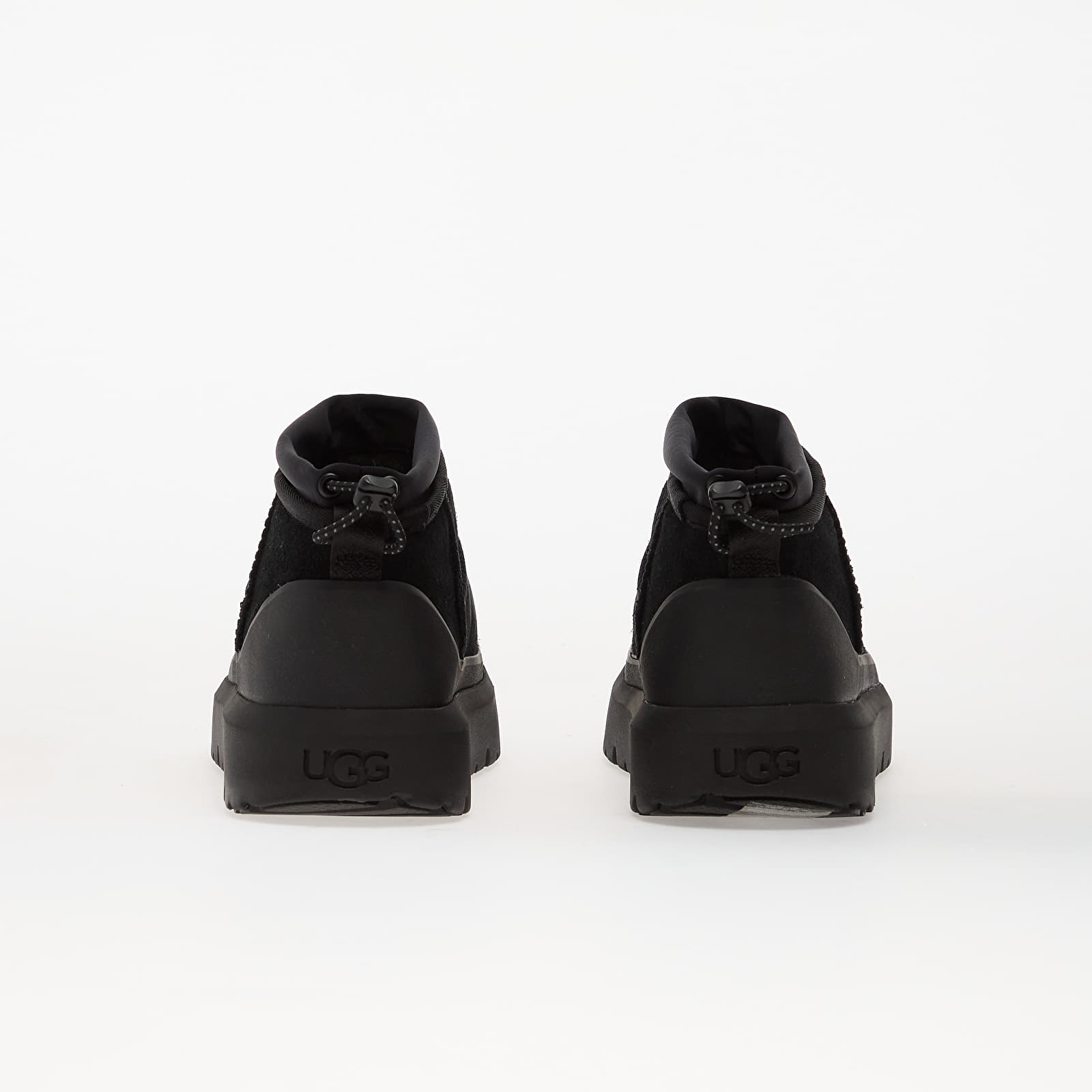 Vīriešu čības un apavi UGG M Cl Ultra Mini Weather Hybrid Black/ Black