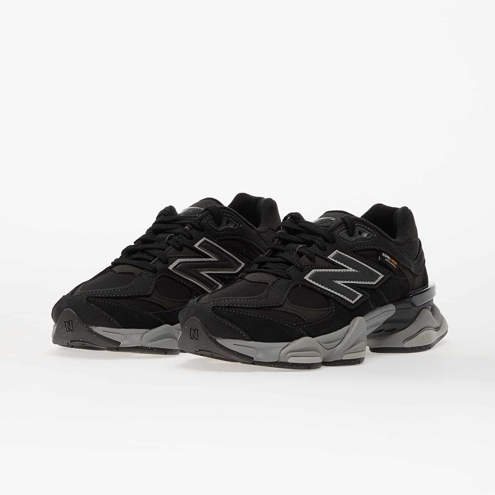 Vīriešu čības un apavi New Balance 9060 Black