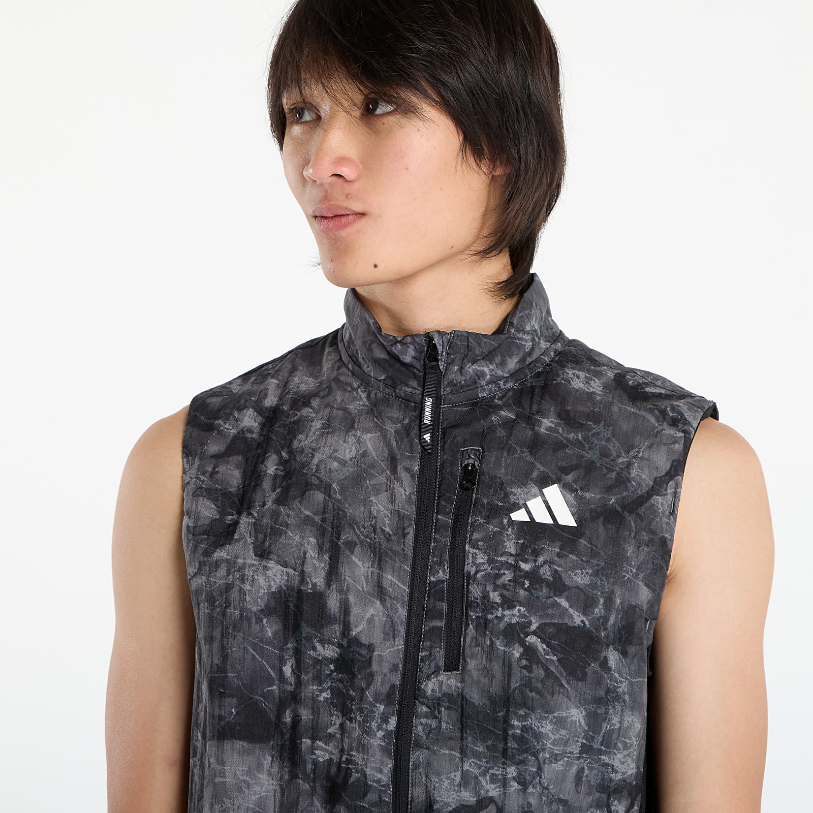 Vīriešu vestes adidas Own The Run Spray Dye Vest Grey Four