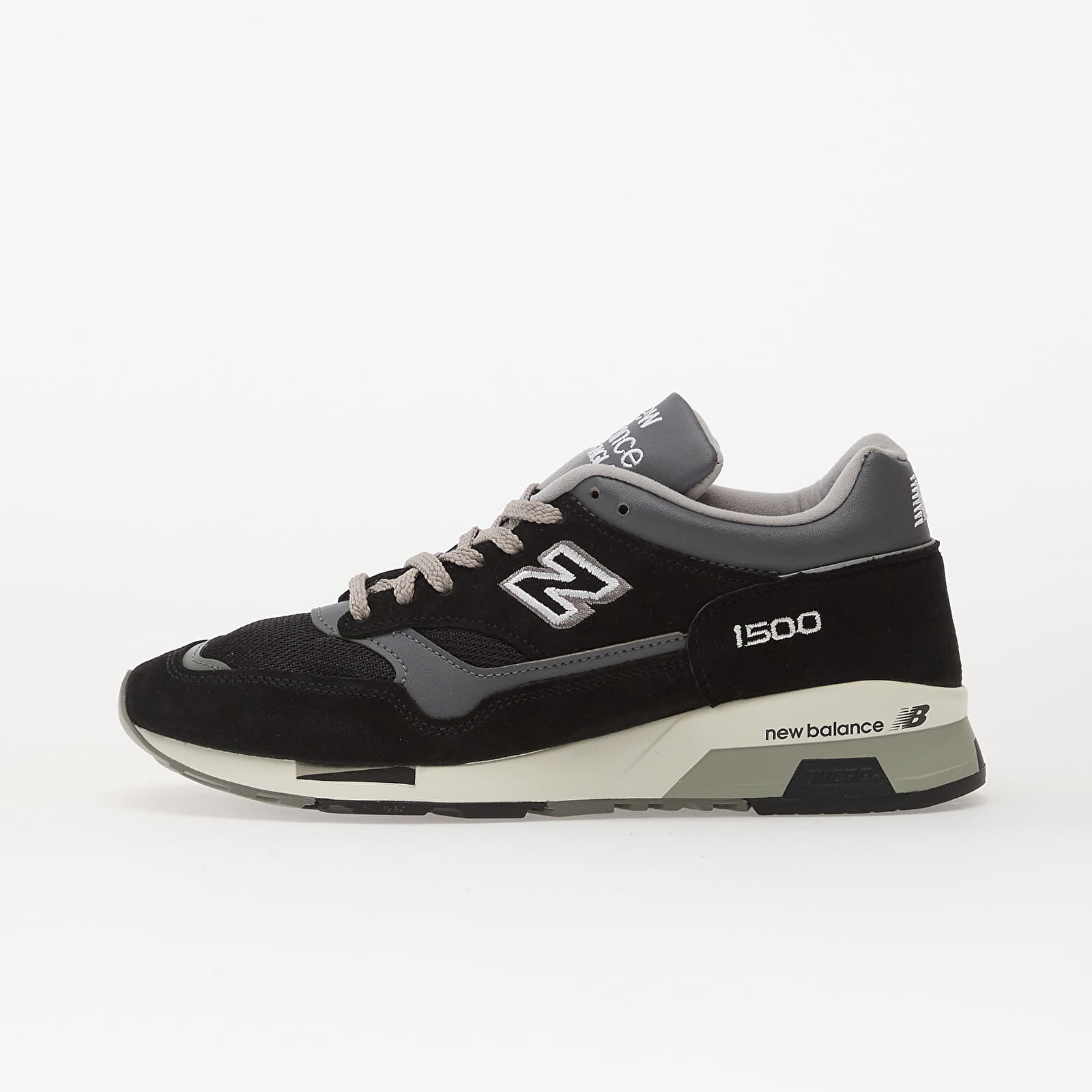 Vīriešu čības un apavi New Balance 1500 Made in UK Black