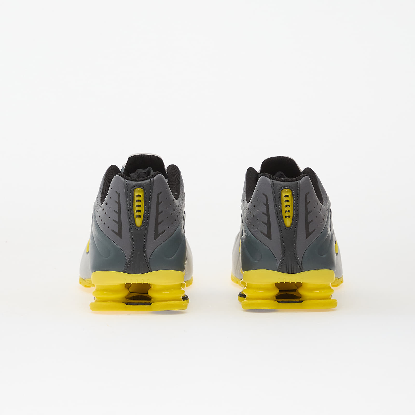 Vīriešu čības un apavi Nike Shox R4 Se Vast Grey/ Brt Citron-Lt Graphite-Smoke Grey-White-Black