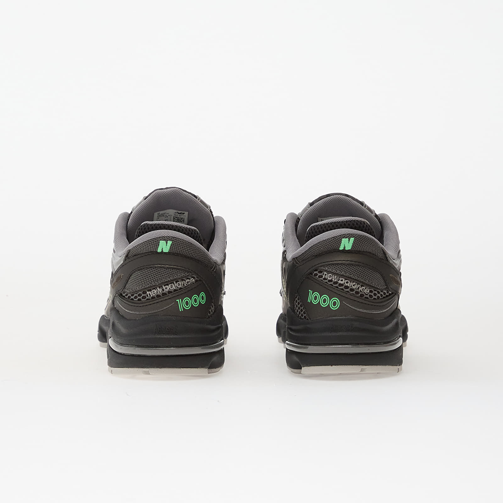 Vīriešu čības un apavi New Balance 1000 Black