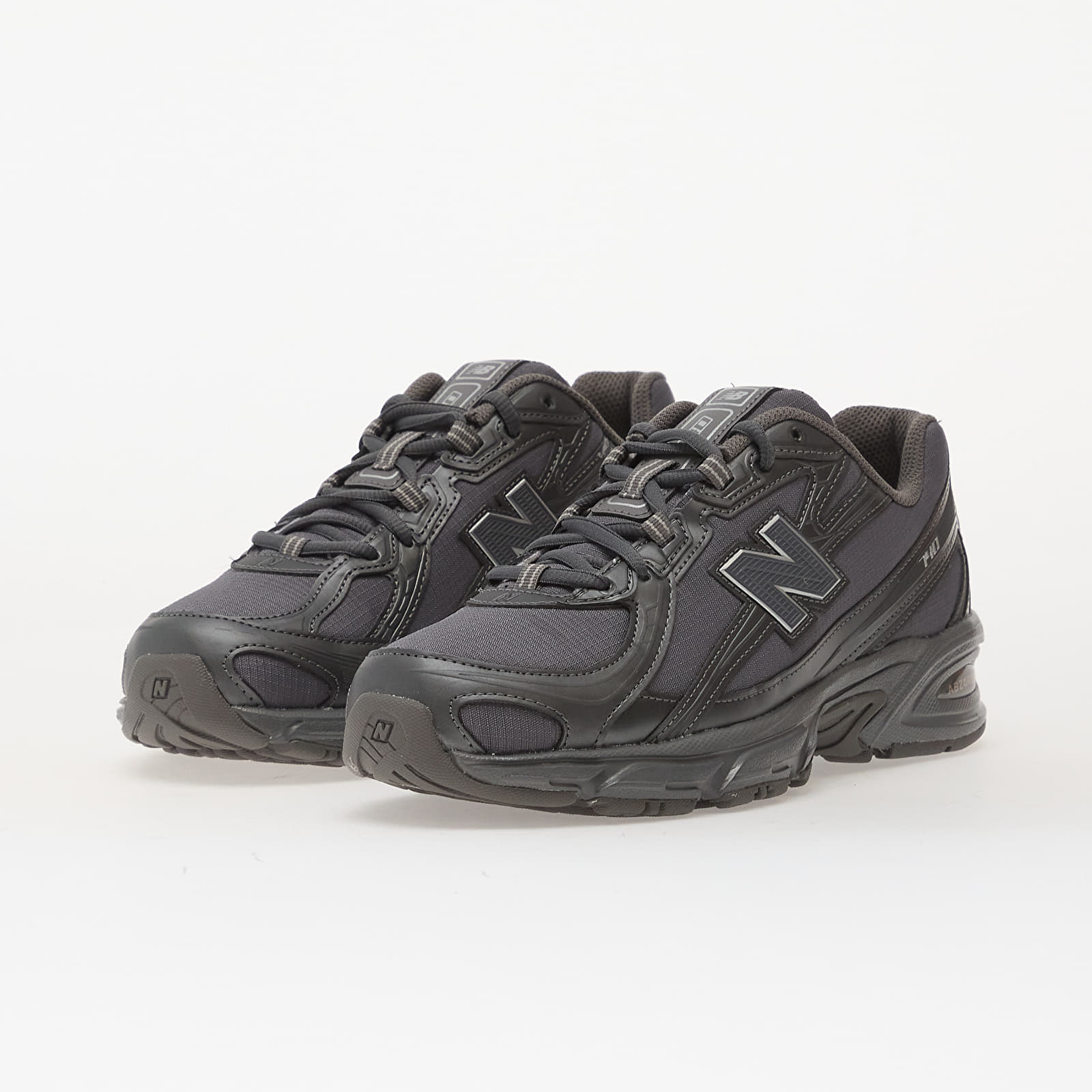 Vīriešu čības un apavi New Balance 740 Castlerock