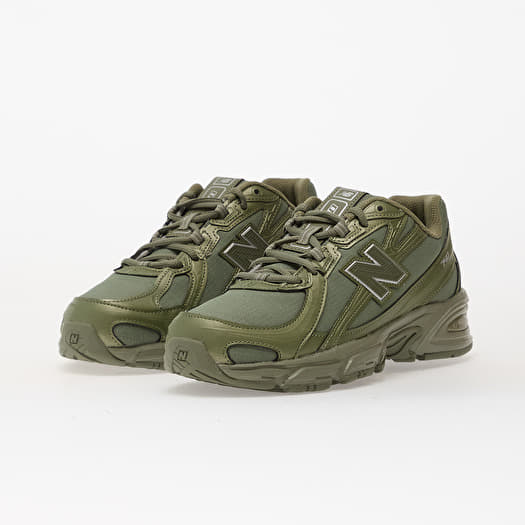 New Balance 740 Dark Olivine | Queens