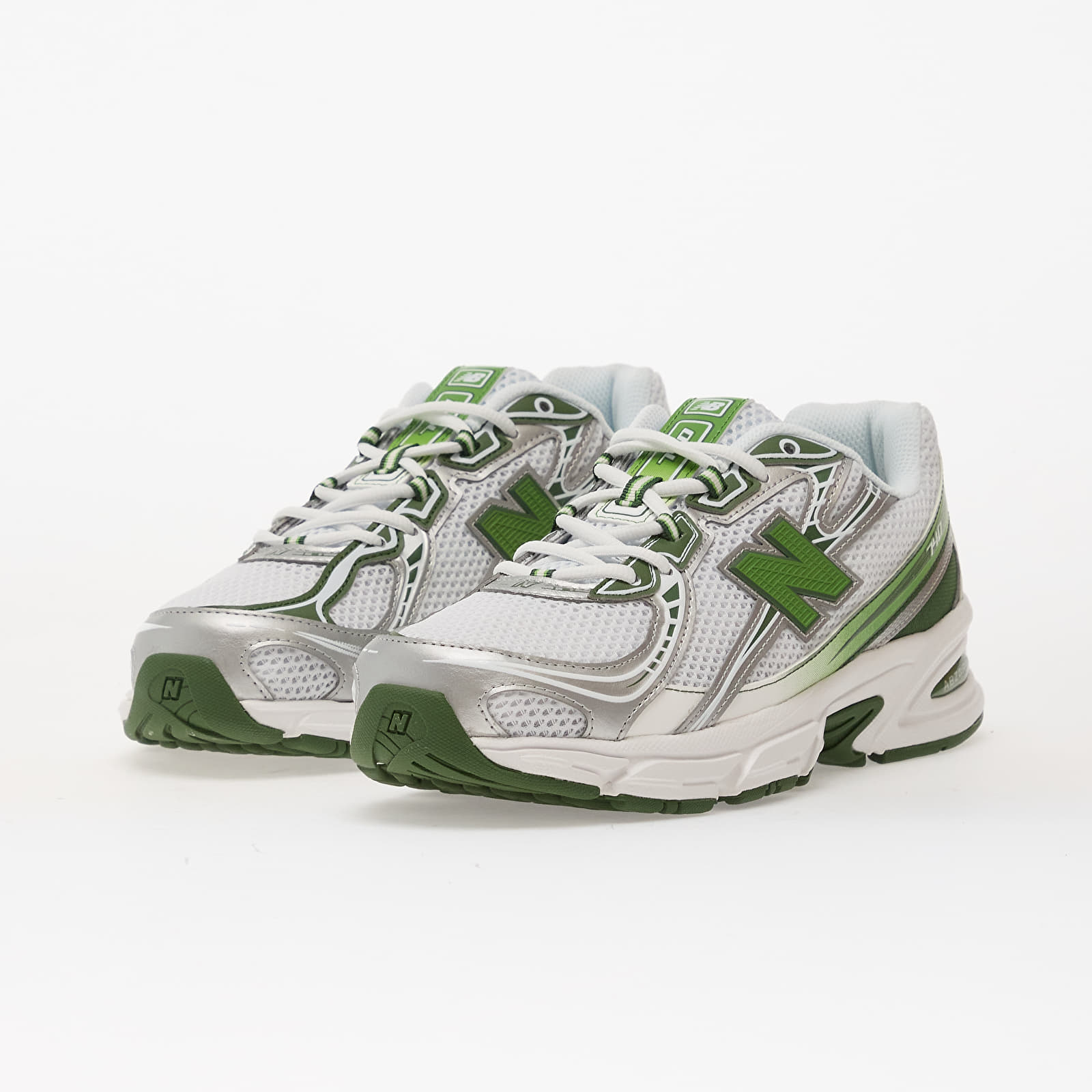 Ténis e sapatos para homem New Balance 740 White