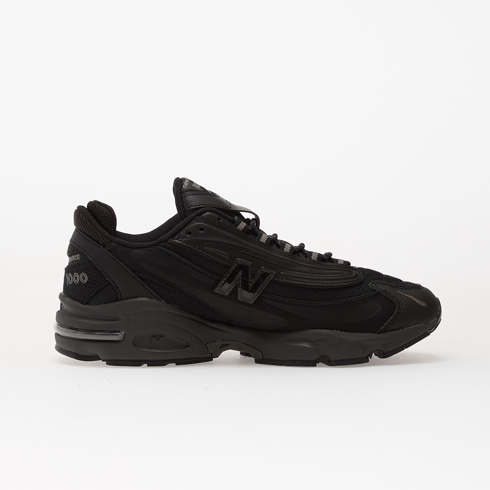 Vīriešu čības un apavi New Balance 1000 Black