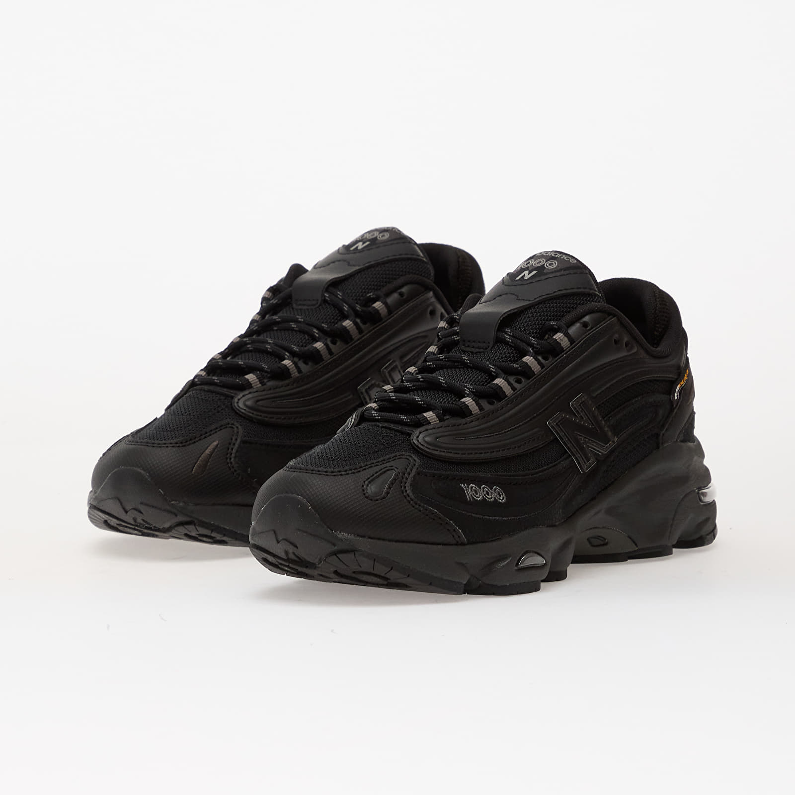 Vīriešu čības un apavi New Balance 1000 Black