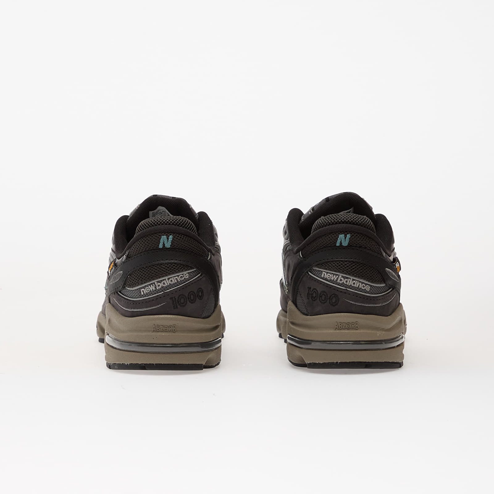 Vīriešu čības un apavi New Balance 1000 Black Cement