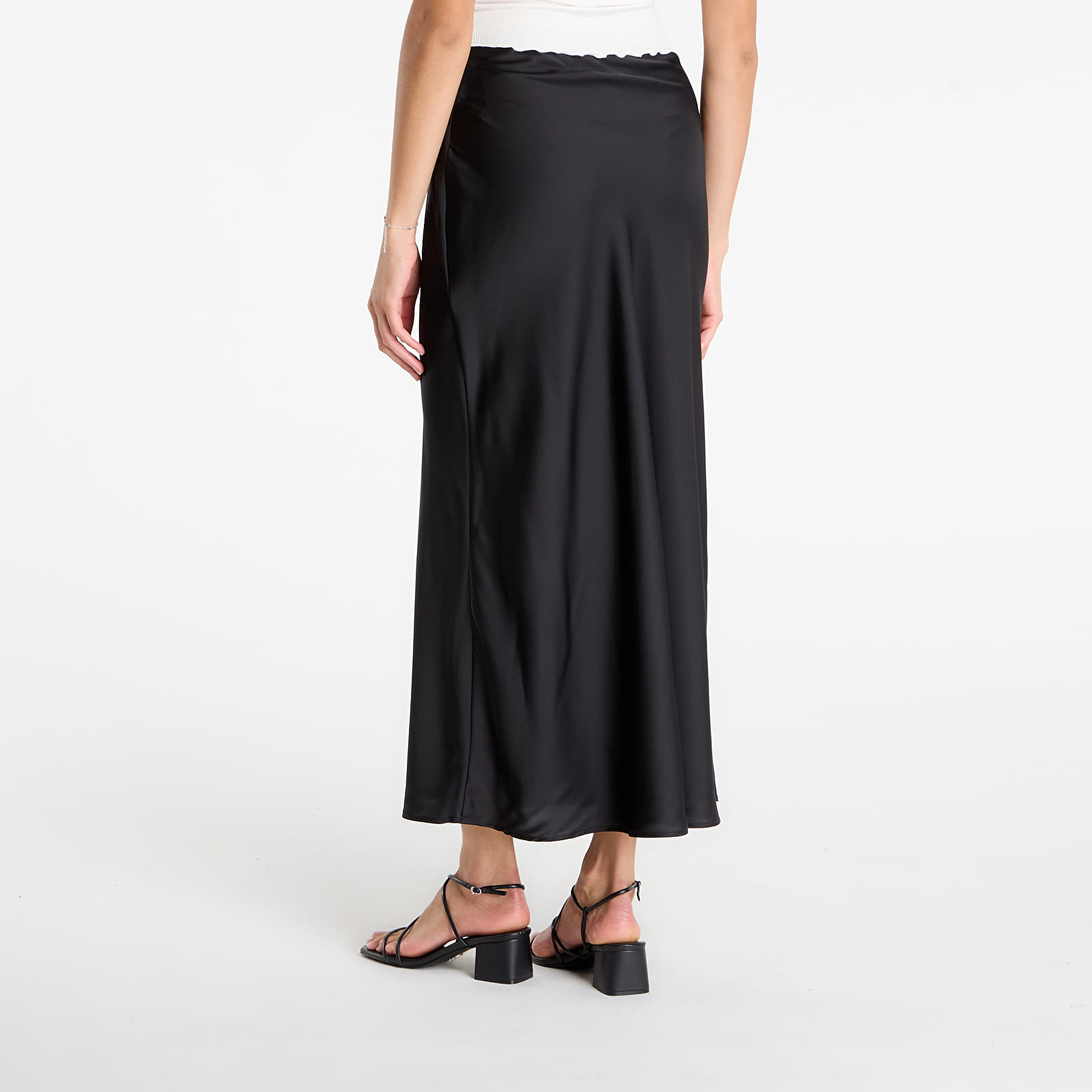 Naisten hameet GUESS Sibilla Long Satin Skirt Black