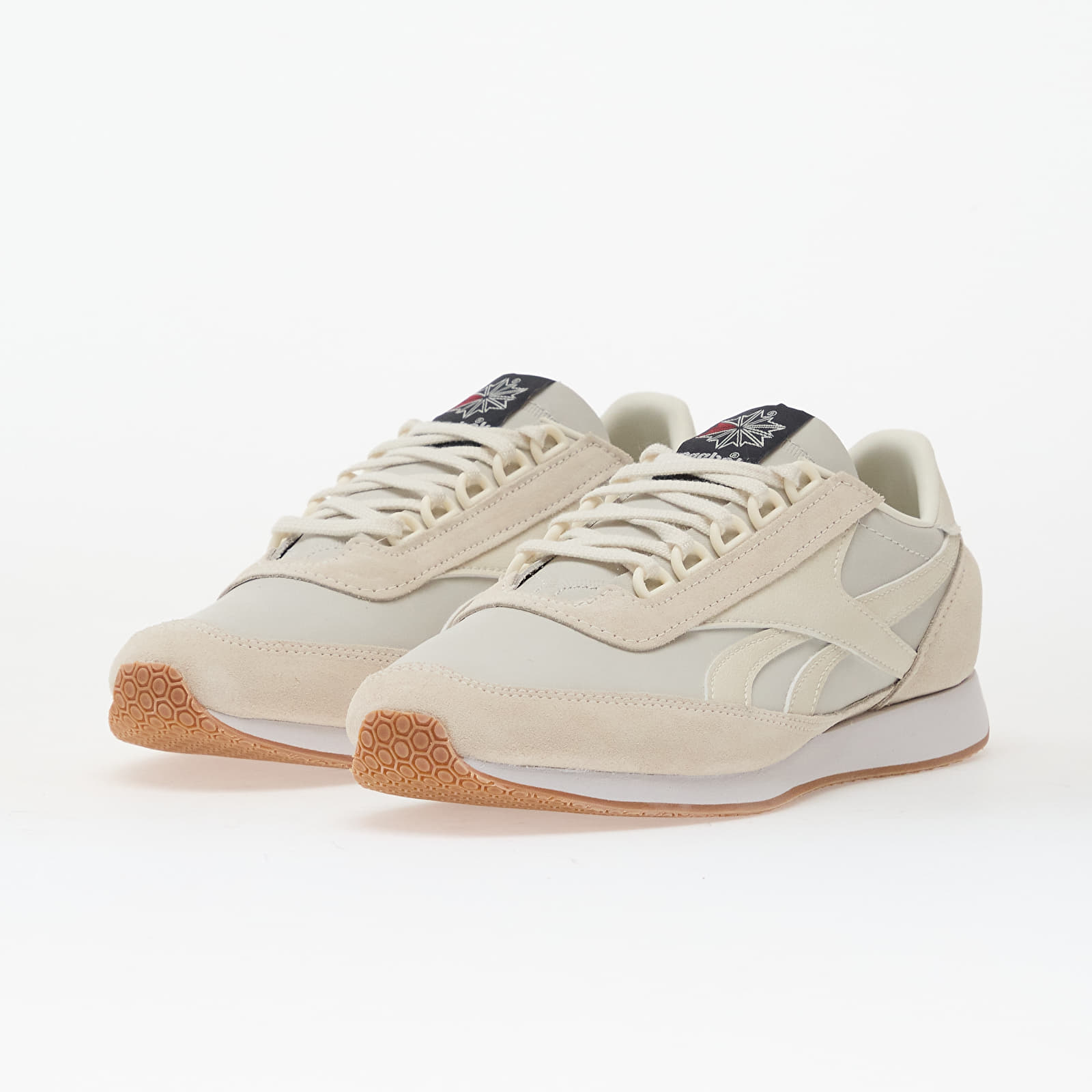 Vīriešu čības un apavi Reebok Camargue Alabaster/ Barely Grey/ Chalk