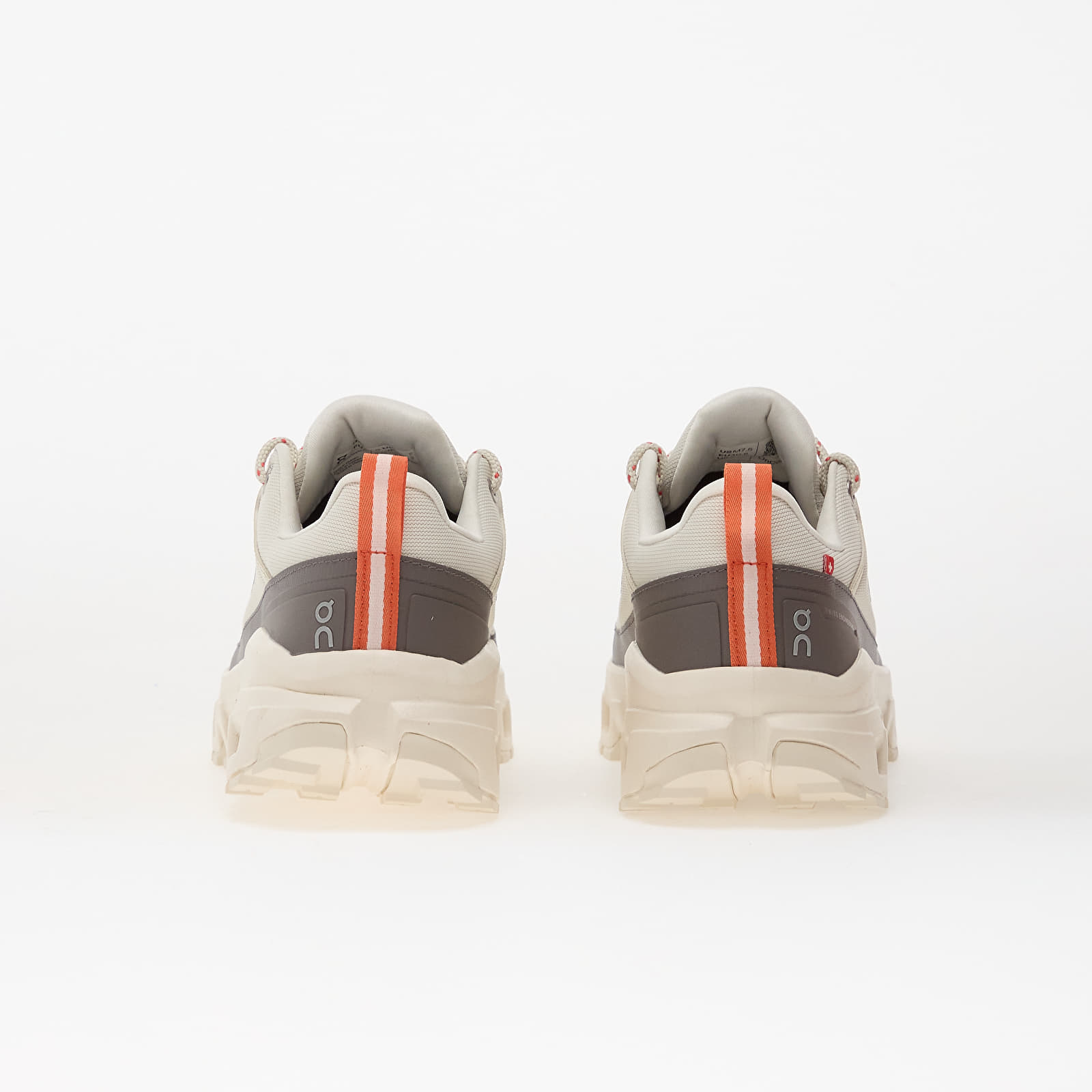 Chaussures et baskets homme On M Cloudrock Low Wp Ivory/ Ivory