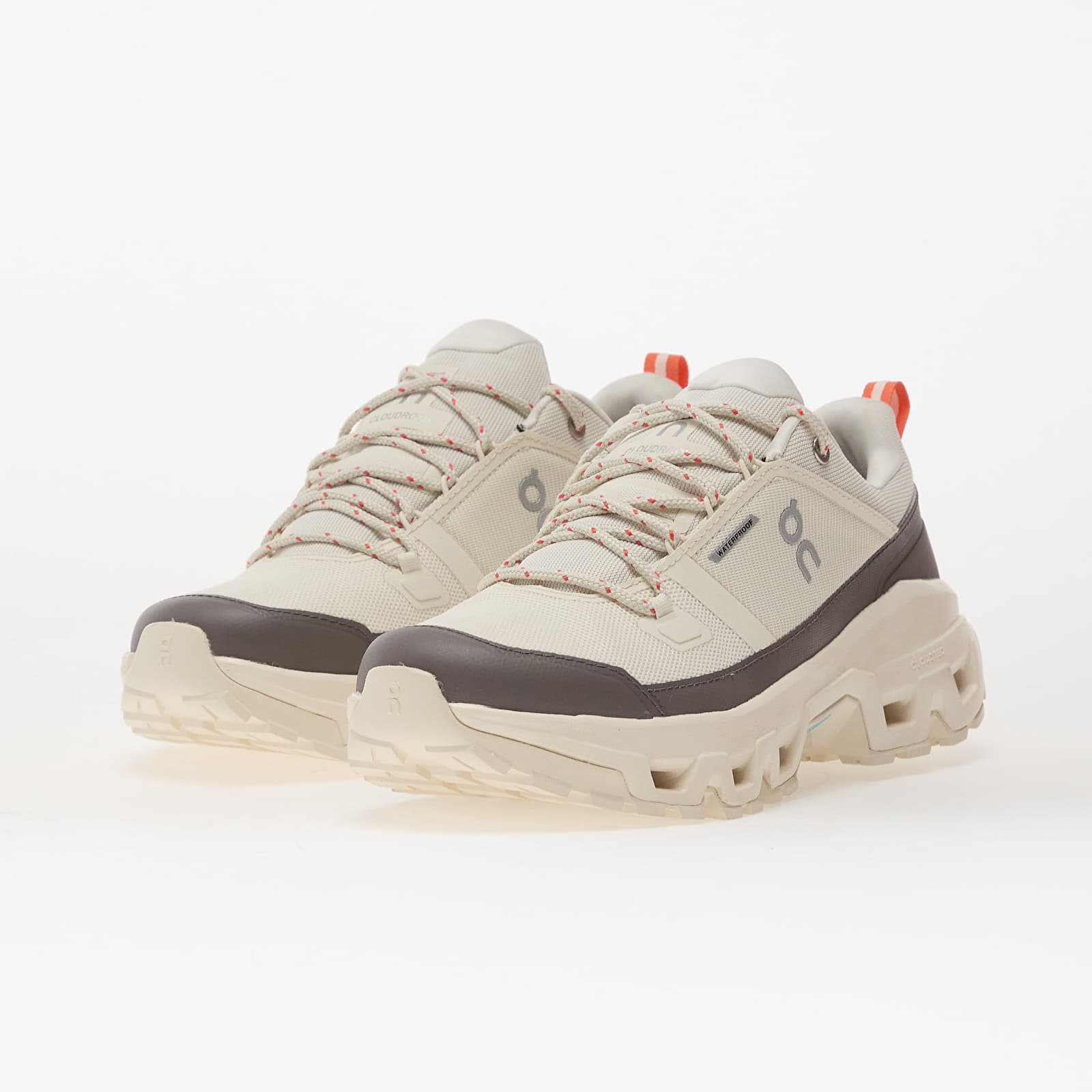 Chaussures et baskets homme On M Cloudrock Low Wp Ivory/ Ivory