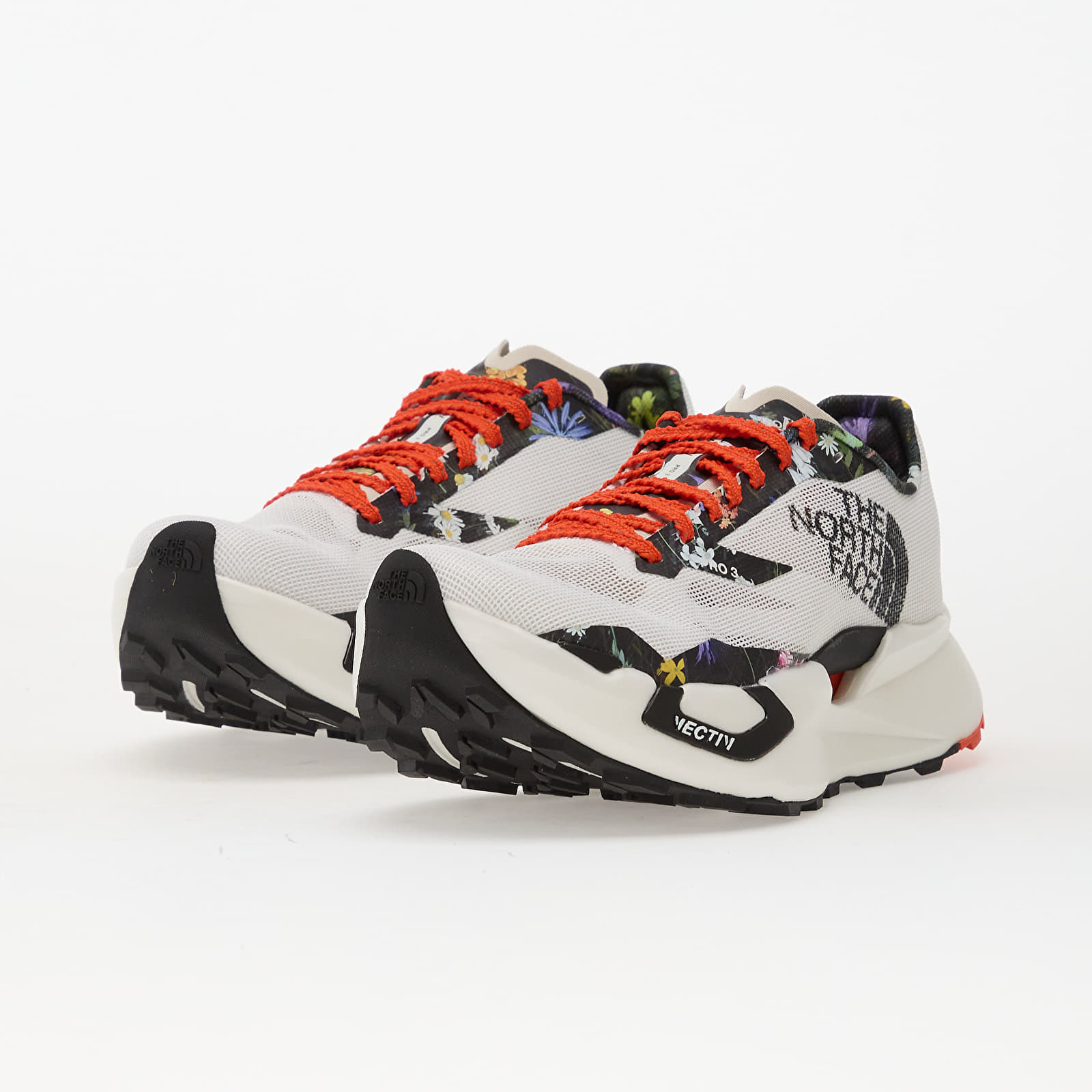 Încălțăminte și sneakerși pentru bărbați The North Face Summit Vectiv Pro 3 Race Edition White/ Alpine Floral