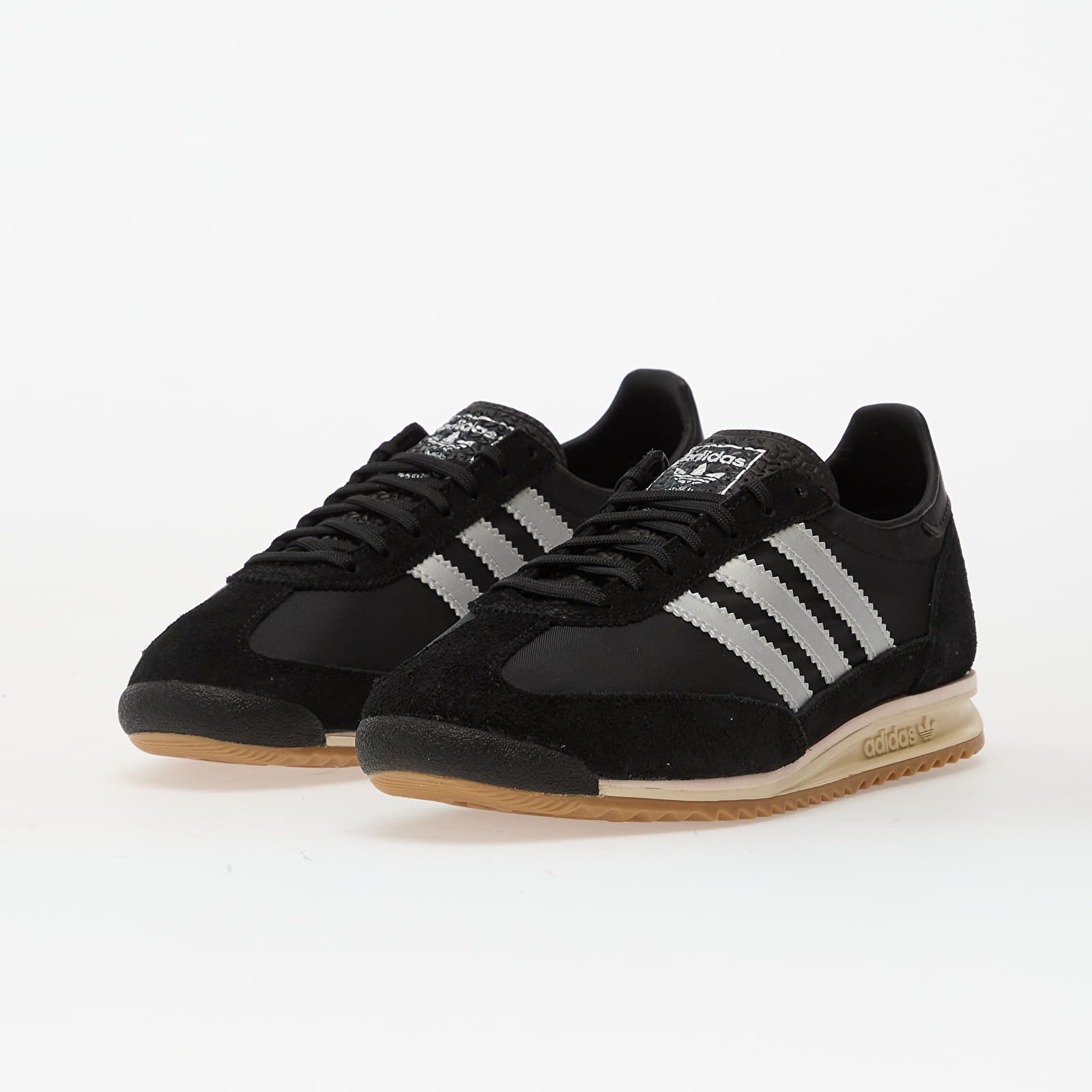 Chaussures et baskets femme adidas SL 72 Og W Core Black/ Cardboard/ Gum4