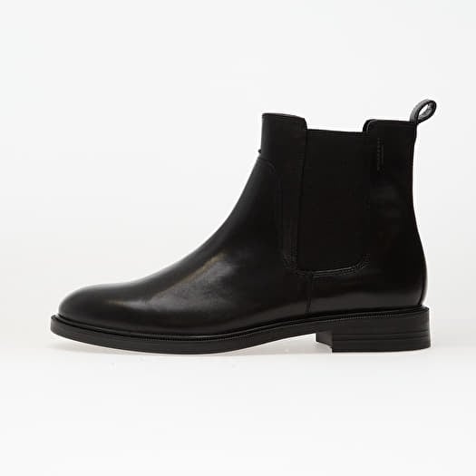 Vagabond Amina Black