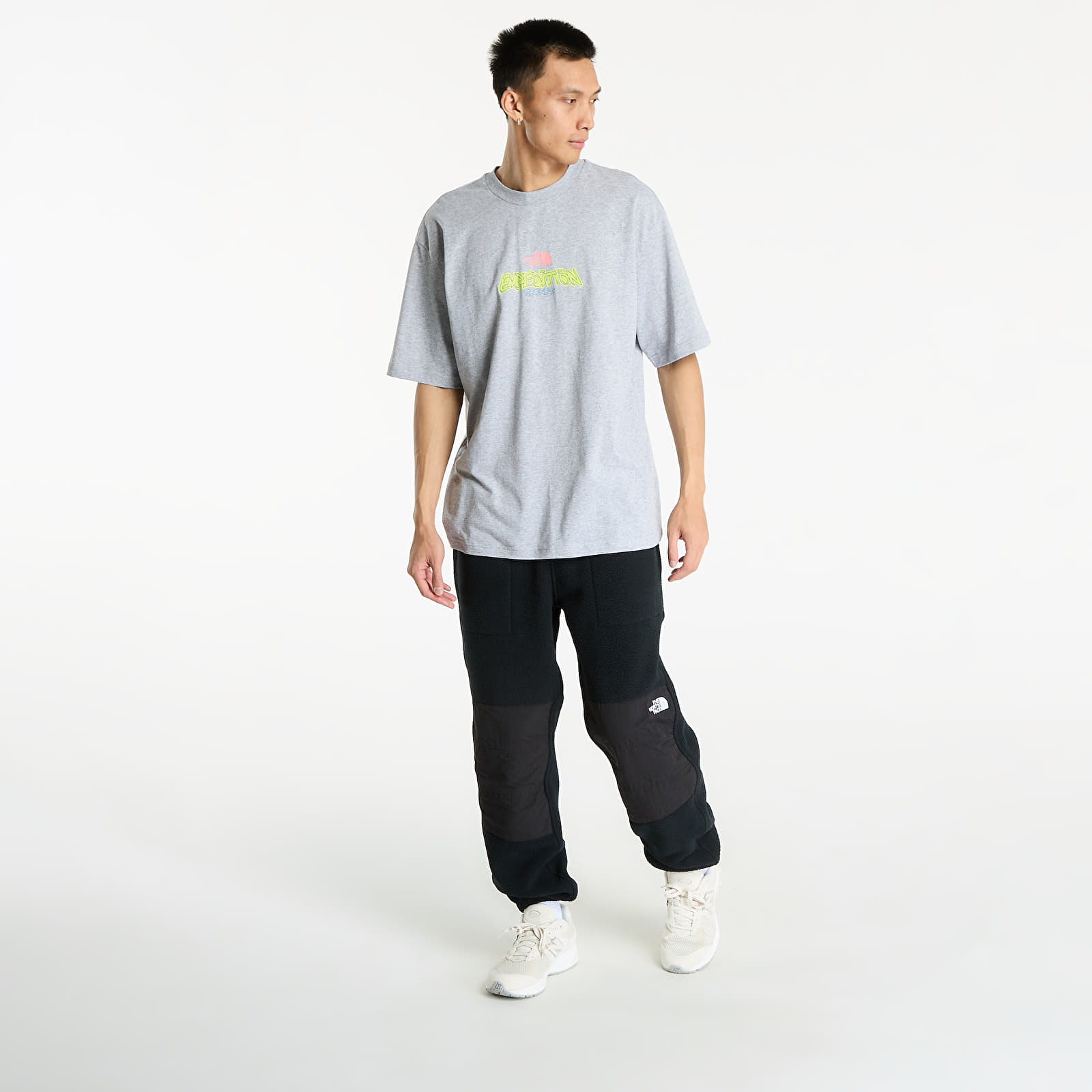 Мъжки тениски The North Face U Expedition Celebration Oversized S/S Tee UNISEX Light Grey Heather