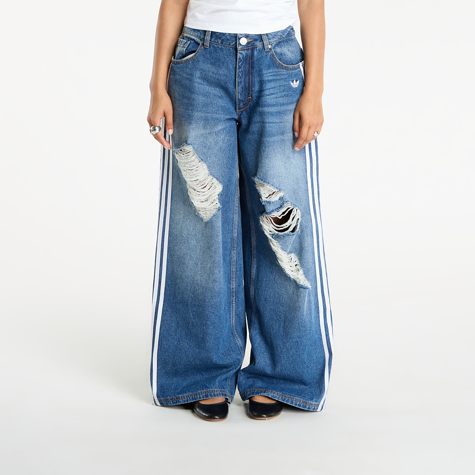 Dámské kalhoty adidas Originals Loose Denim Destressed Pants Medium Blue Denim