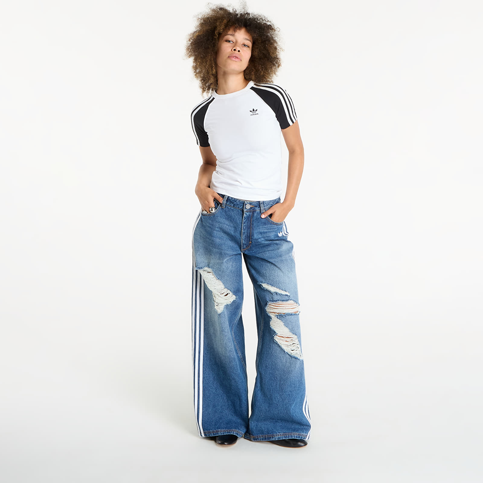 Dámské kalhoty adidas Originals Loose Denim Destressed Pants Medium Blue Denim