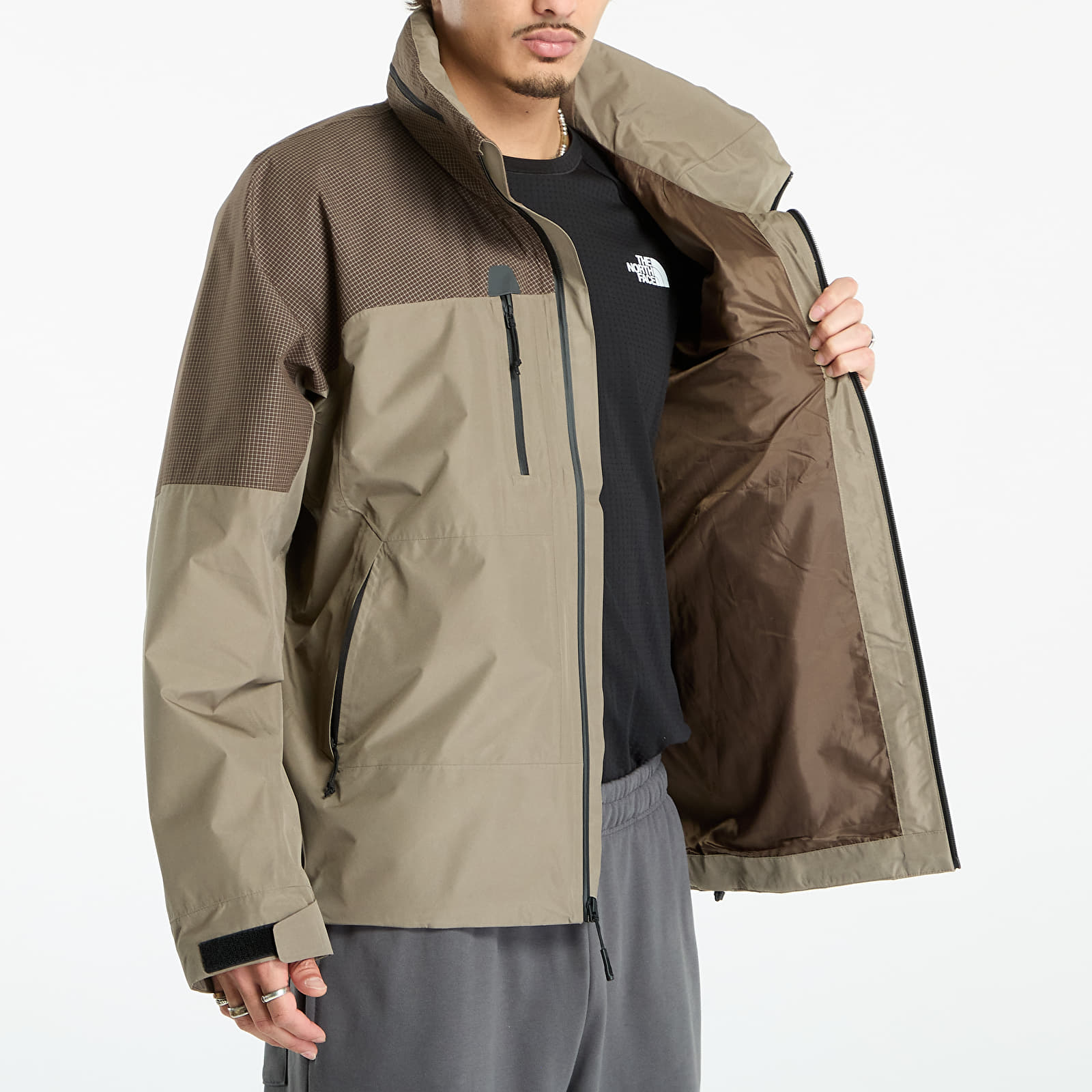 Jachete pentru bărbați The North Face M Hike Devils Thumb GORE-TEX® Jacket Mocha Brown/ Smokey Brown